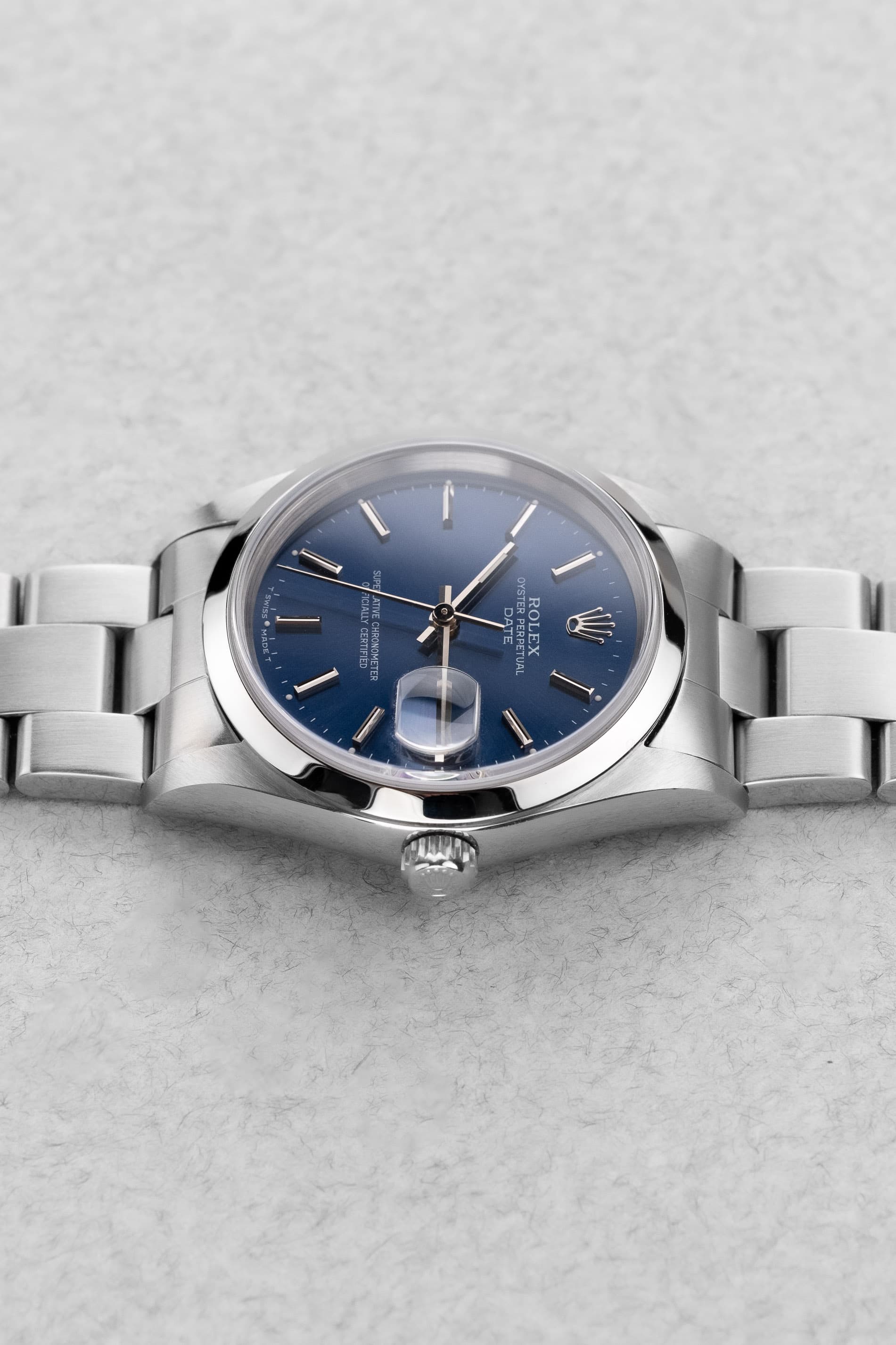 CYNX-q0 Rolex Oyster Perpetual Date 15200 de 1995-1996 – Cadran bleu - Right side