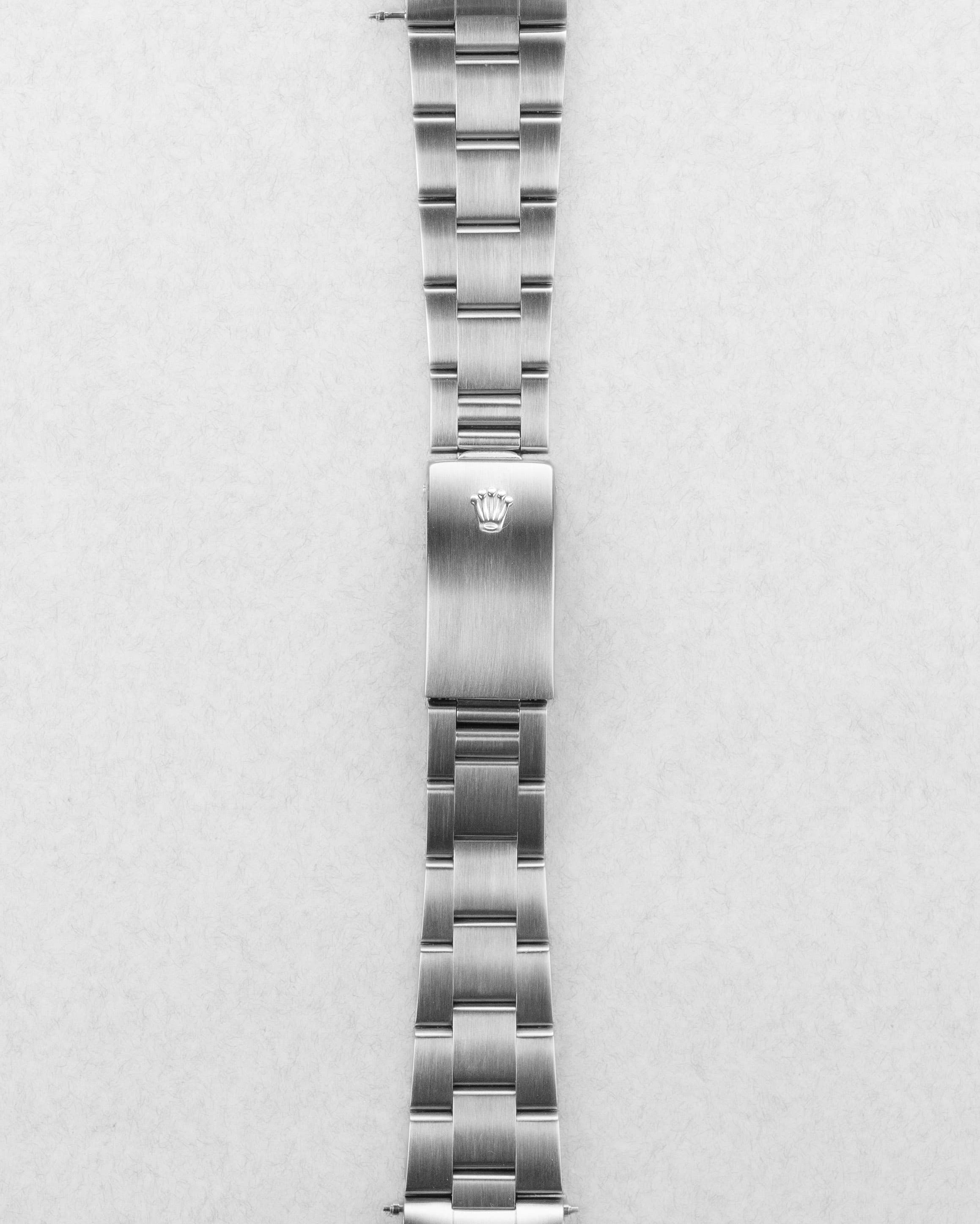 D5XS Rolex Oyster Perpetual Date réf. 15200 de 2000 – Cadran « Silver » - Bracelet Front