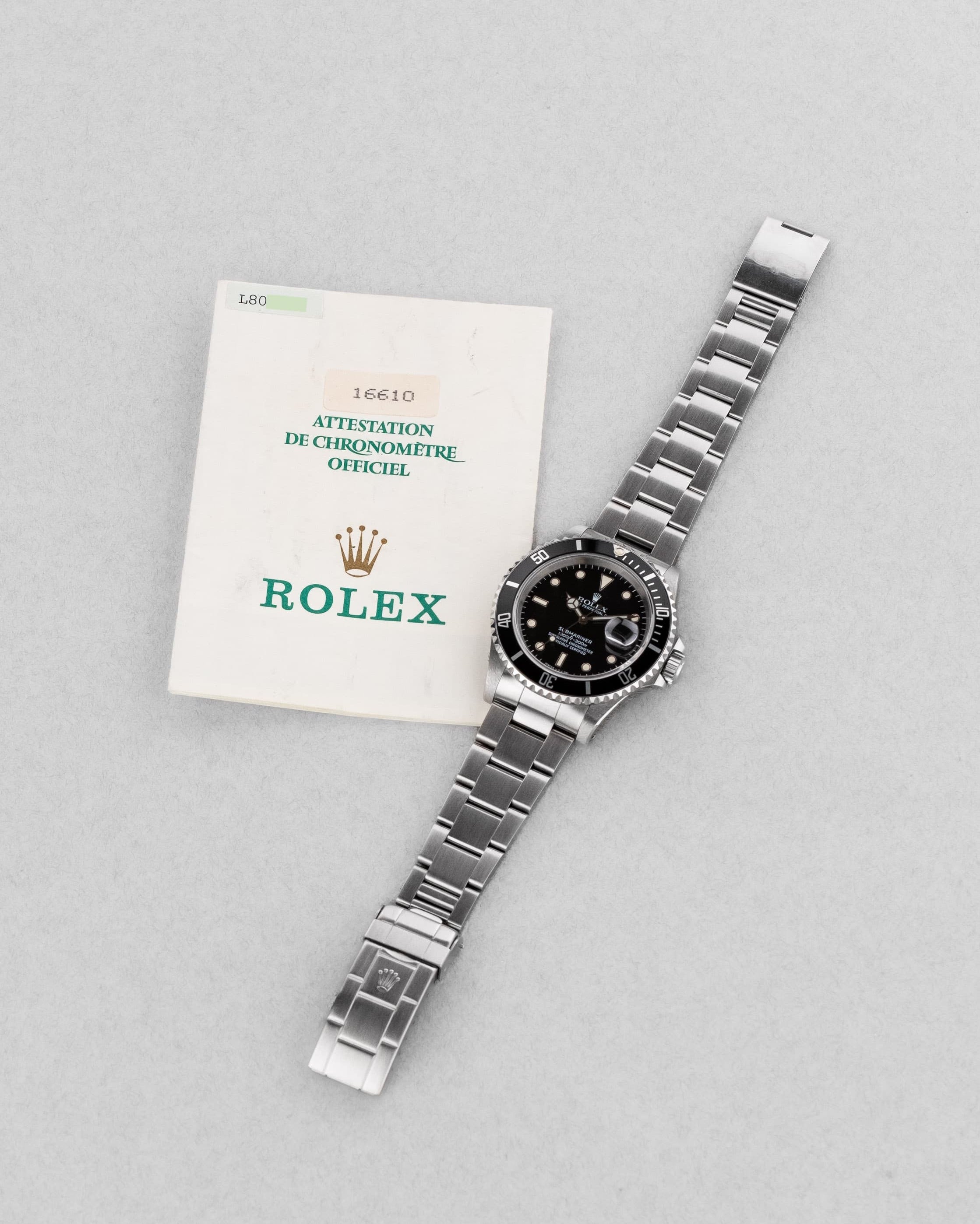 D81H-nE Rolex Submariner Date 16610 de 1989-1990 – Garantie d'origine, Excellent état et Patine tritium chaleureuse - Set