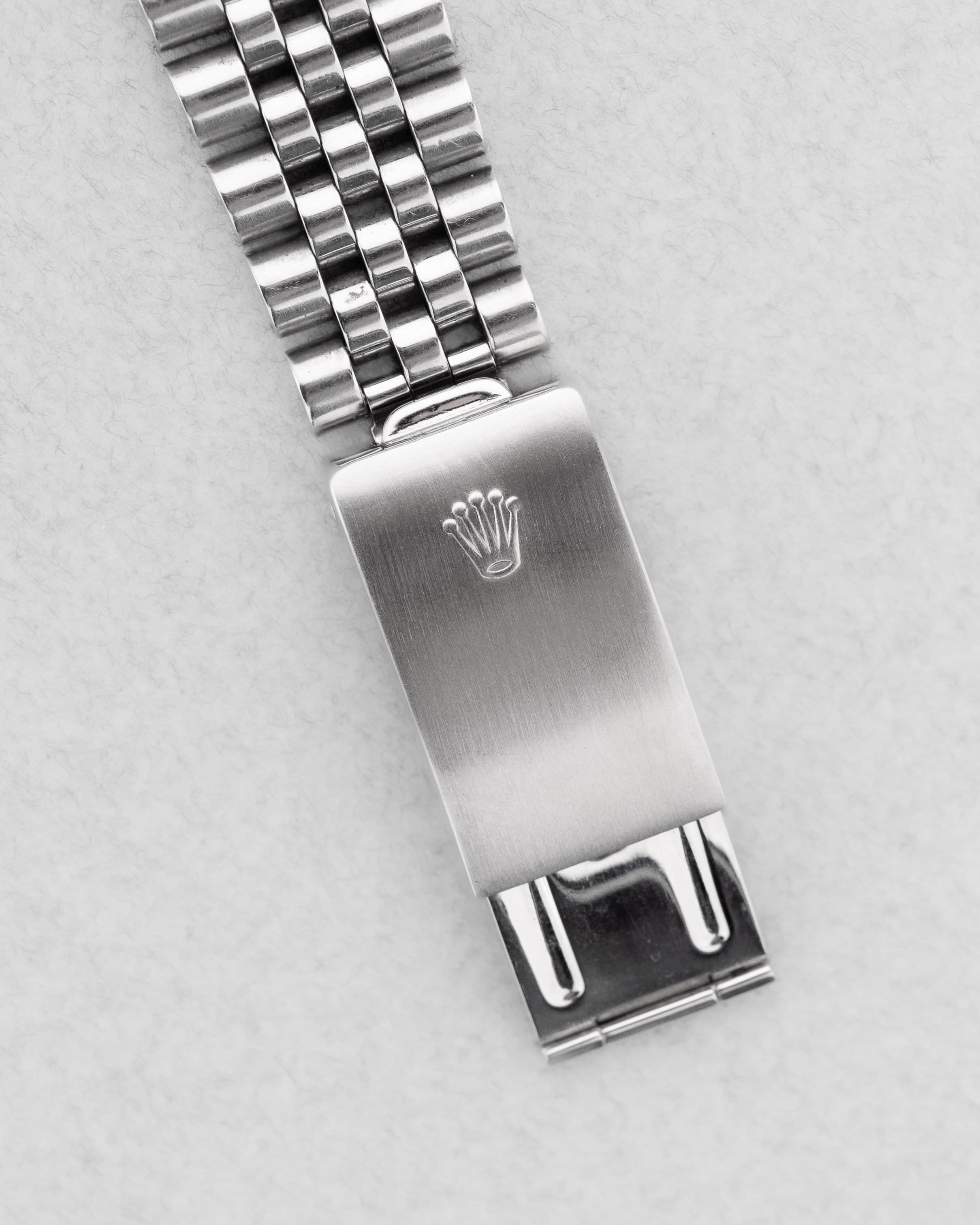 DFDK Rolex Datejust réf. 16234 de 2000 – Cadran « Silver Roman No Lume » - Buckle Outside