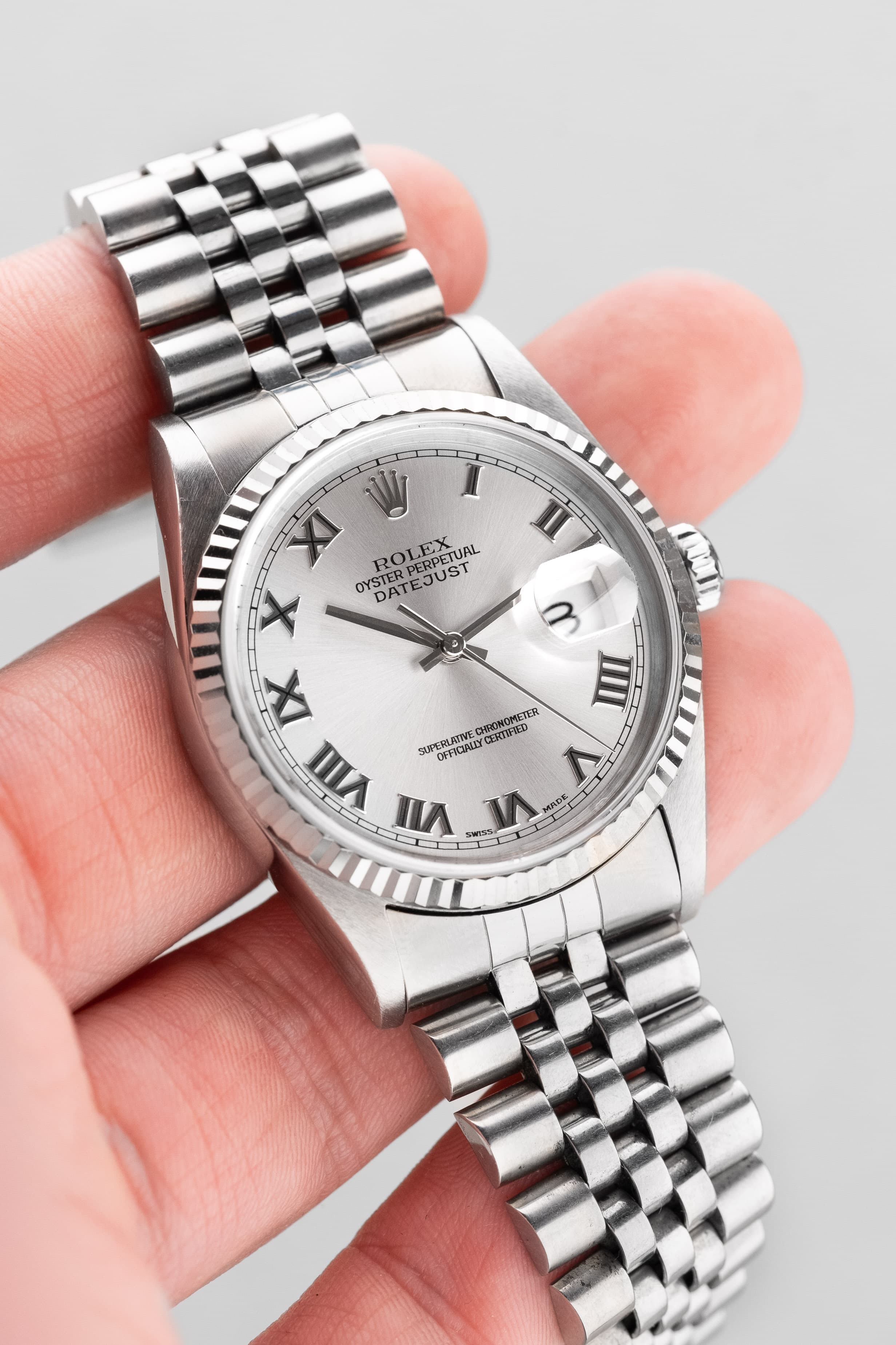 DFDK Rolex Datejust réf. 16234 de 2000 – Cadran « Silver Roman No Lume » - Lifestyle