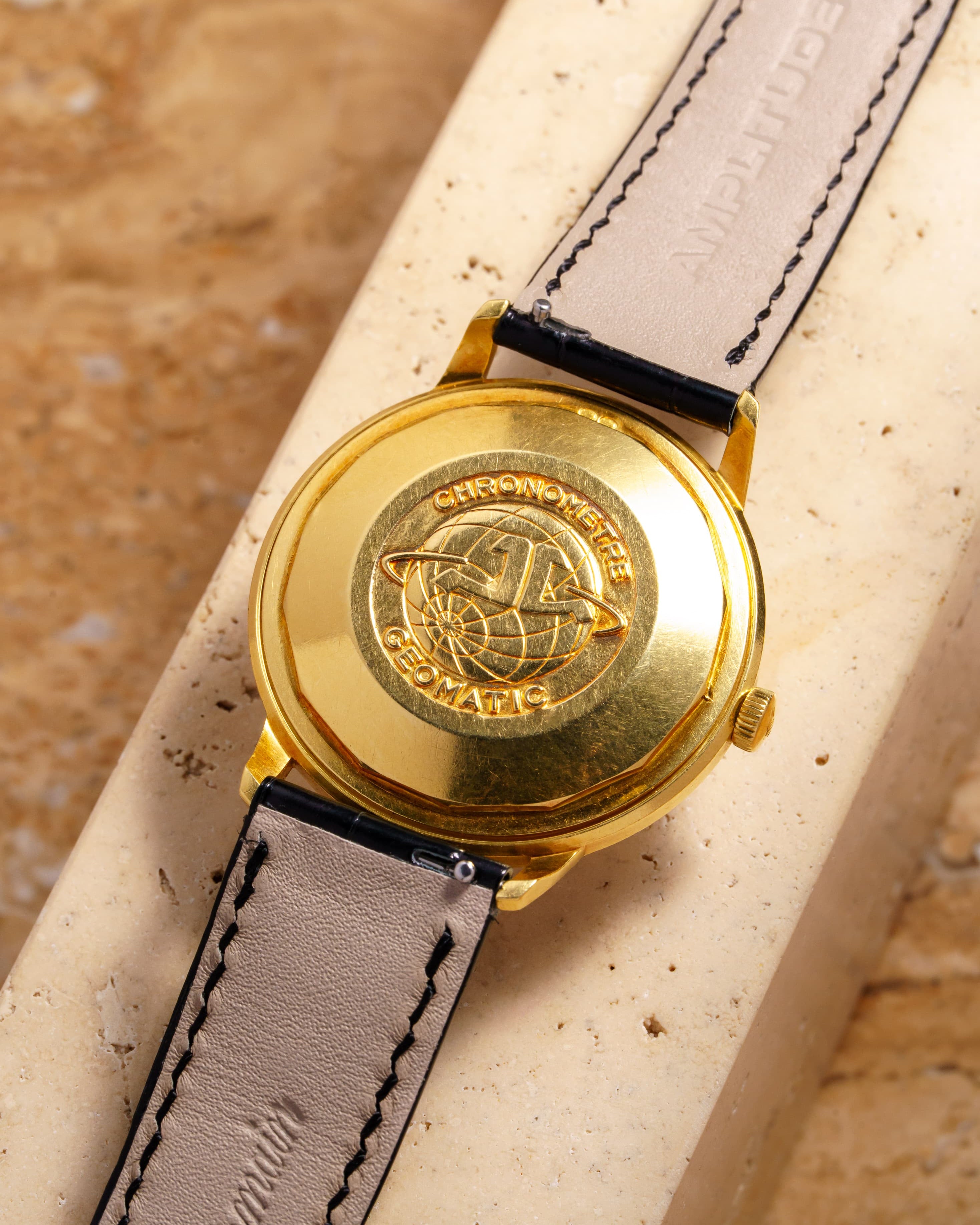 E25M Exceptionnelle Jaeger-LeCoultre Chronomètre Geomatic réf. E398 en or jaune, circa 1965 - Back