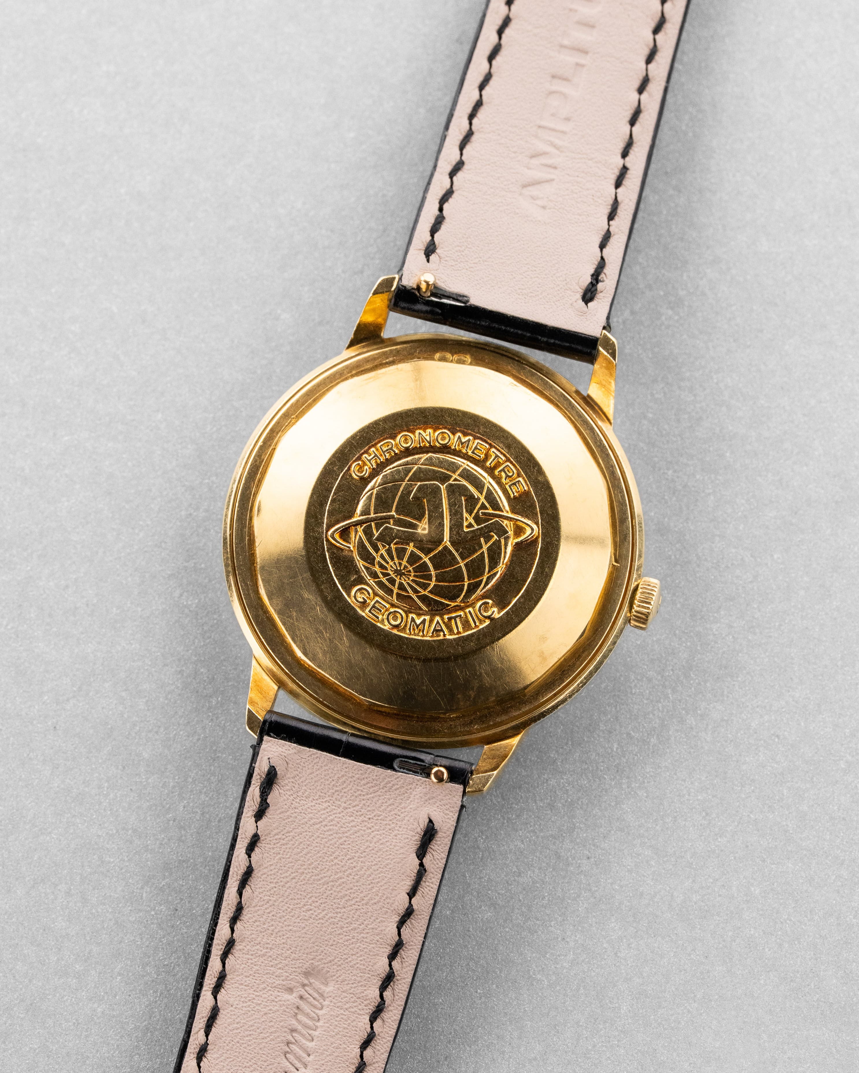 E25M Exceptionnelle Jaeger-LeCoultre Chronomètre Geomatic réf. E398 en or jaune, circa 1965 - Back