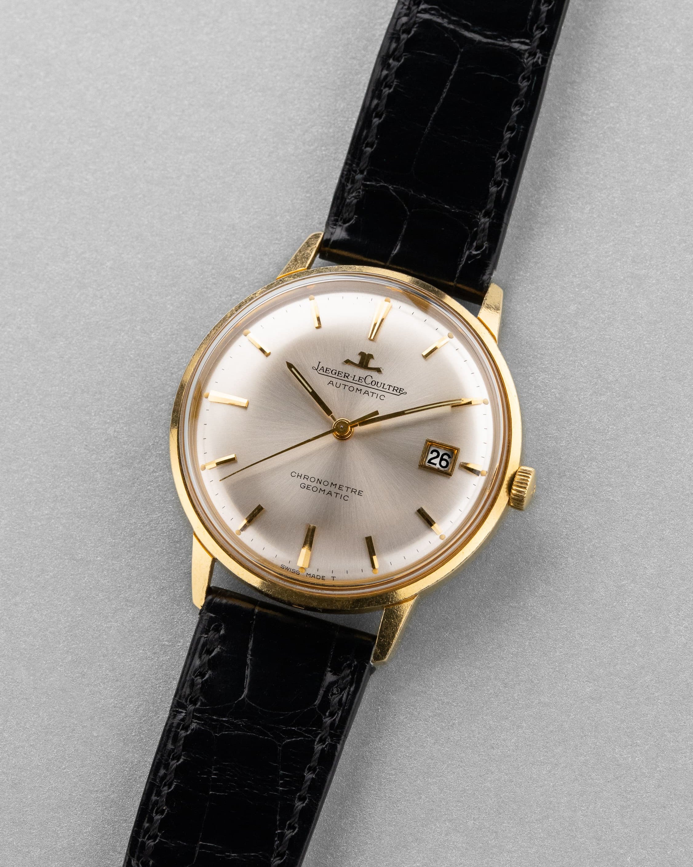 E25M Exceptionnelle Jaeger-LeCoultre Chronomètre Geomatic réf. E398 en or jaune, circa 1965 - Three Quarters