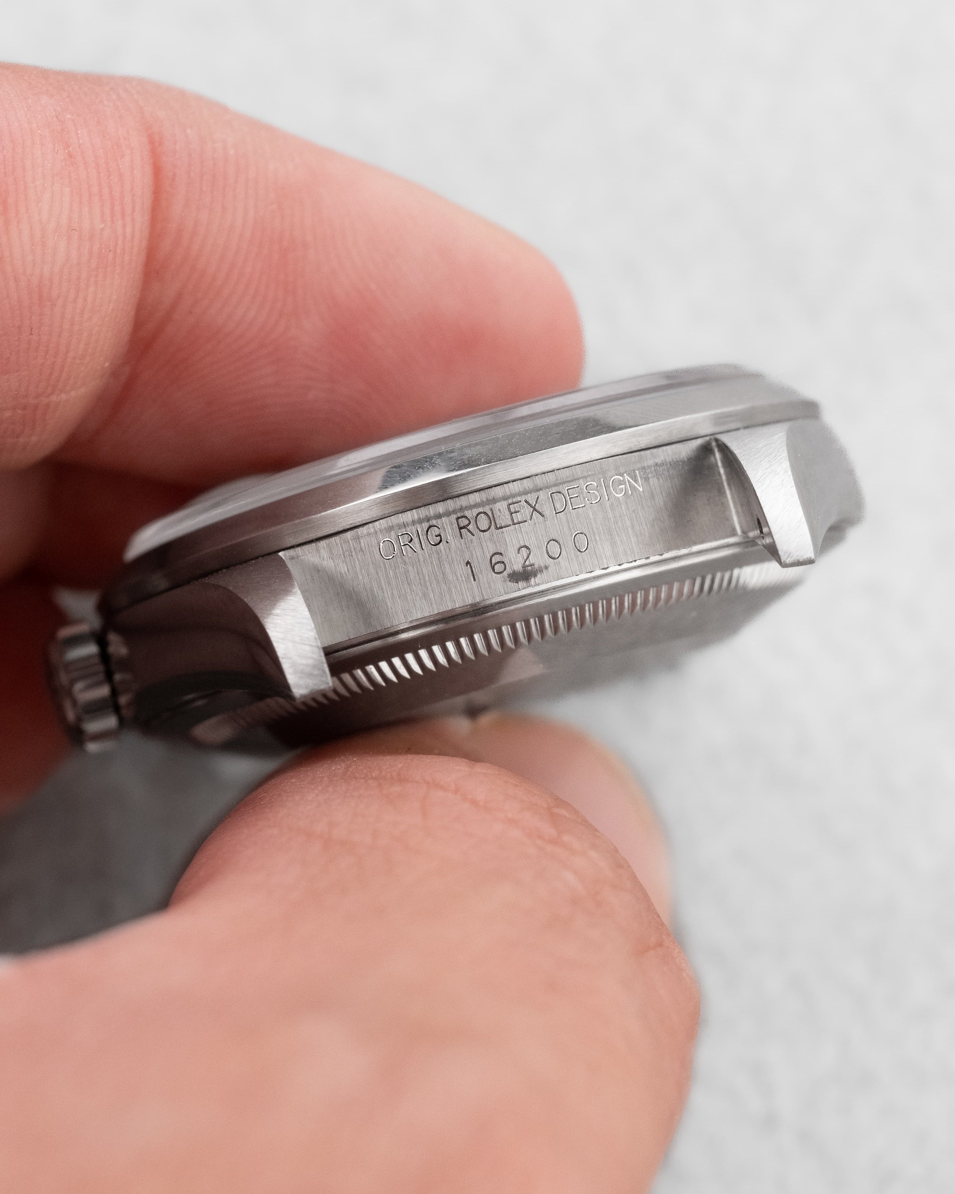 E3KB Rolex Datejust réf. 16200 de 2002 – Cadran « Silver Roman No Lume » + Garantie d'origine - Lugs - Reference