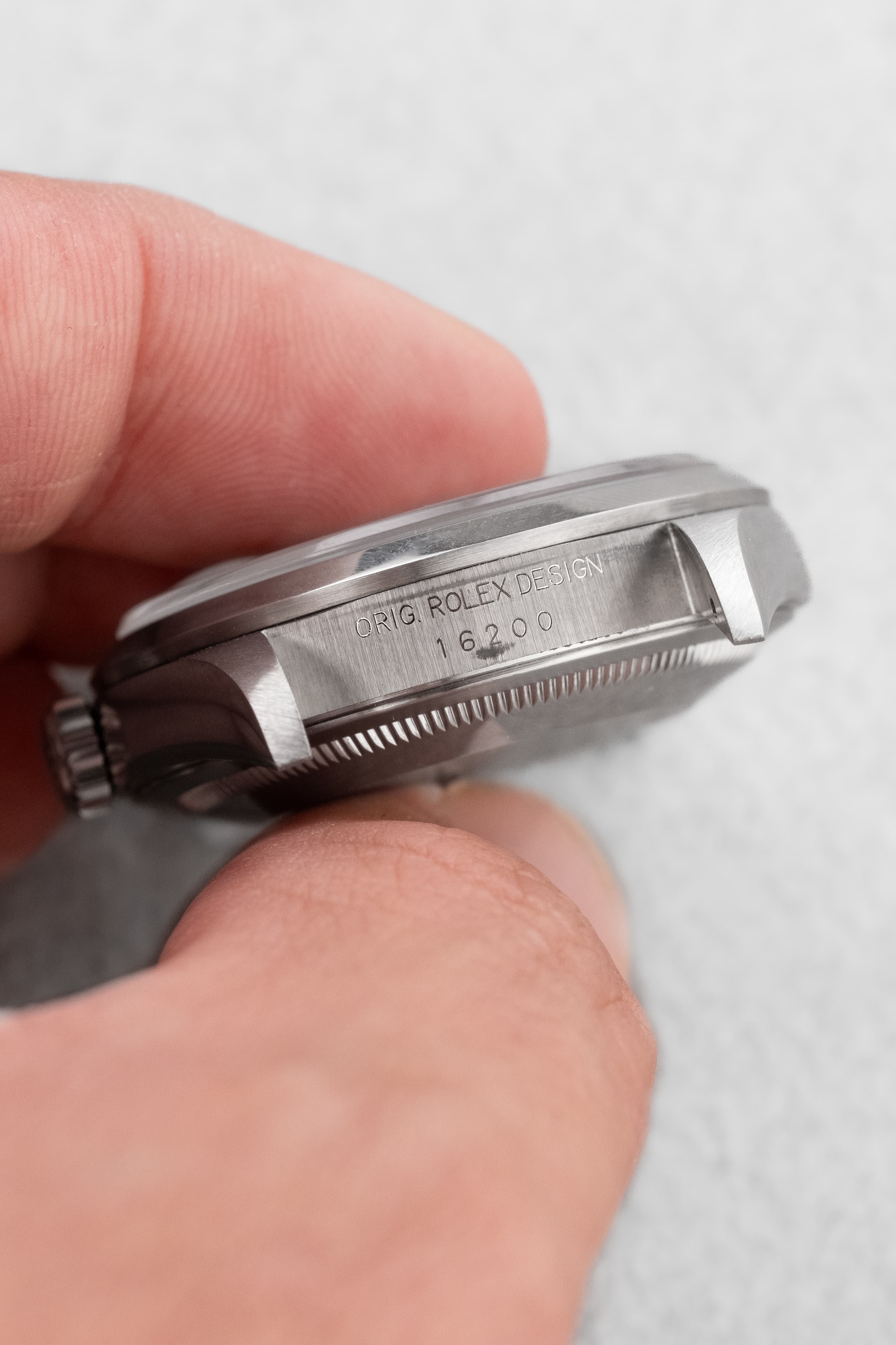 E3KB Rolex Datejust réf. 16200 de 2002 – Cadran « Silver Roman No Lume » + Garantie d'origine - Lugs - Reference