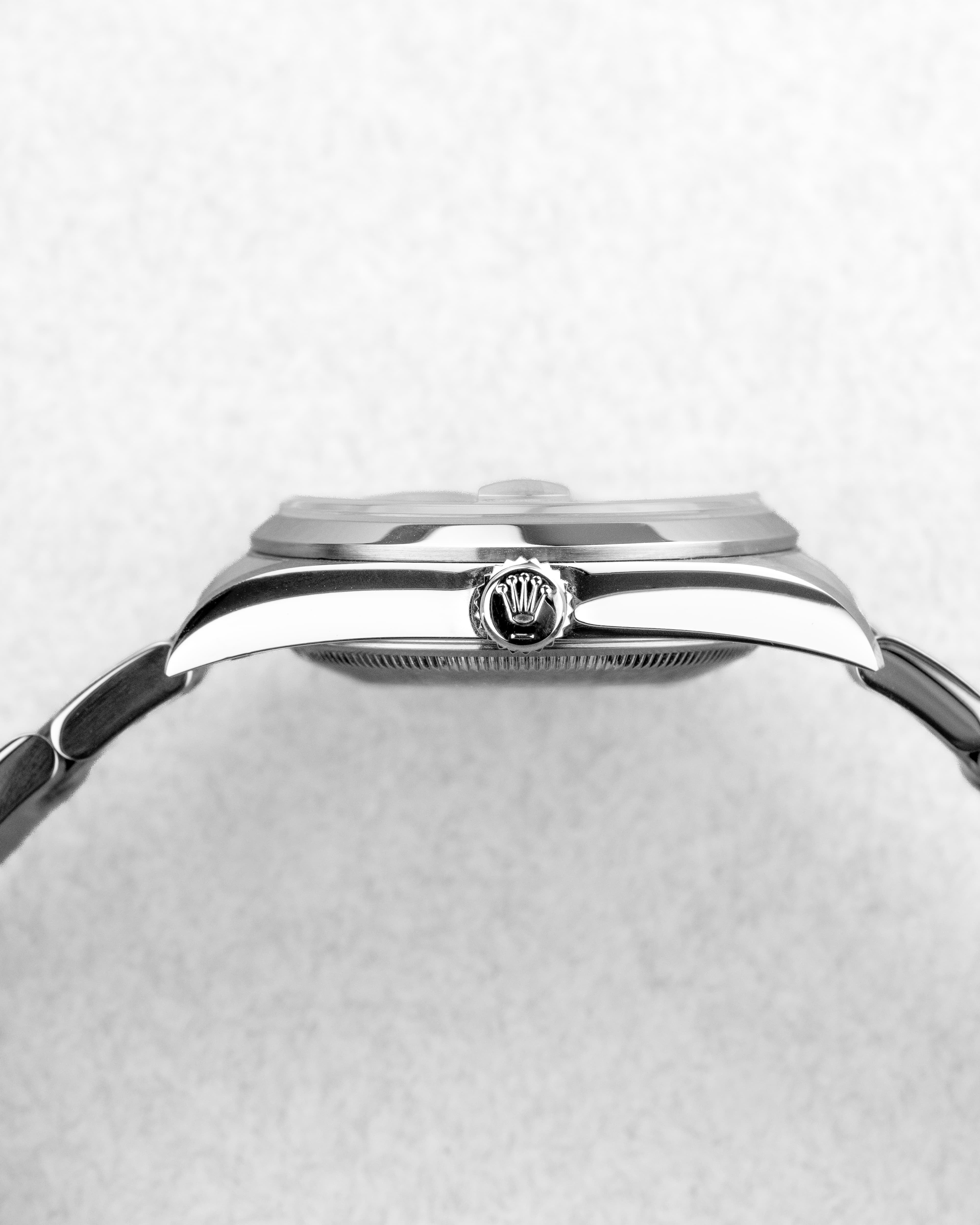 E3KB Rolex Datejust réf. 16200 de 2002 – Cadran « Silver Roman No Lume » + Garantie d'origine - Right side