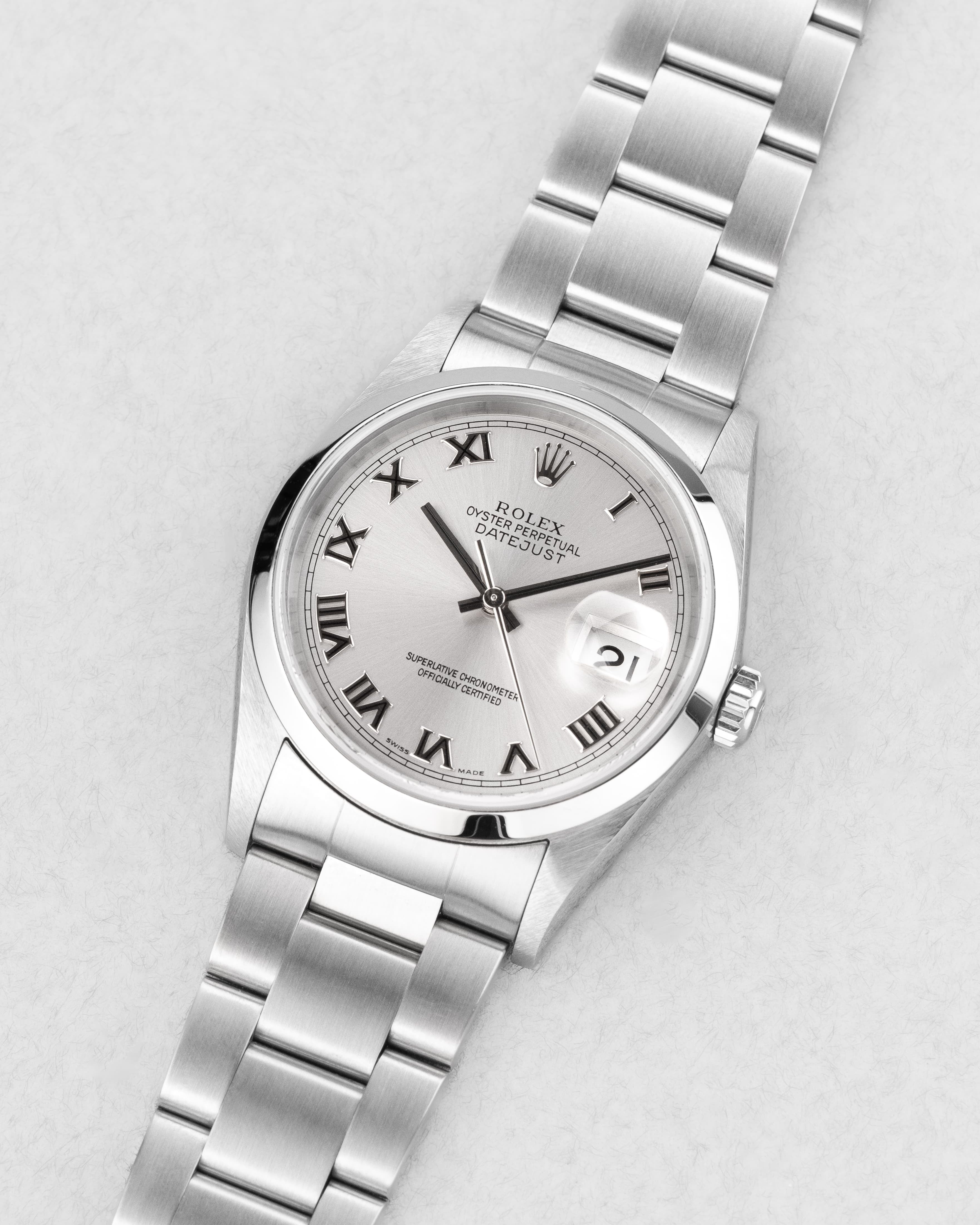 E3KB Rolex Datejust réf. 16200 de 2002 – Cadran « Silver Roman No Lume » + Garantie d'origine - Three Quarters