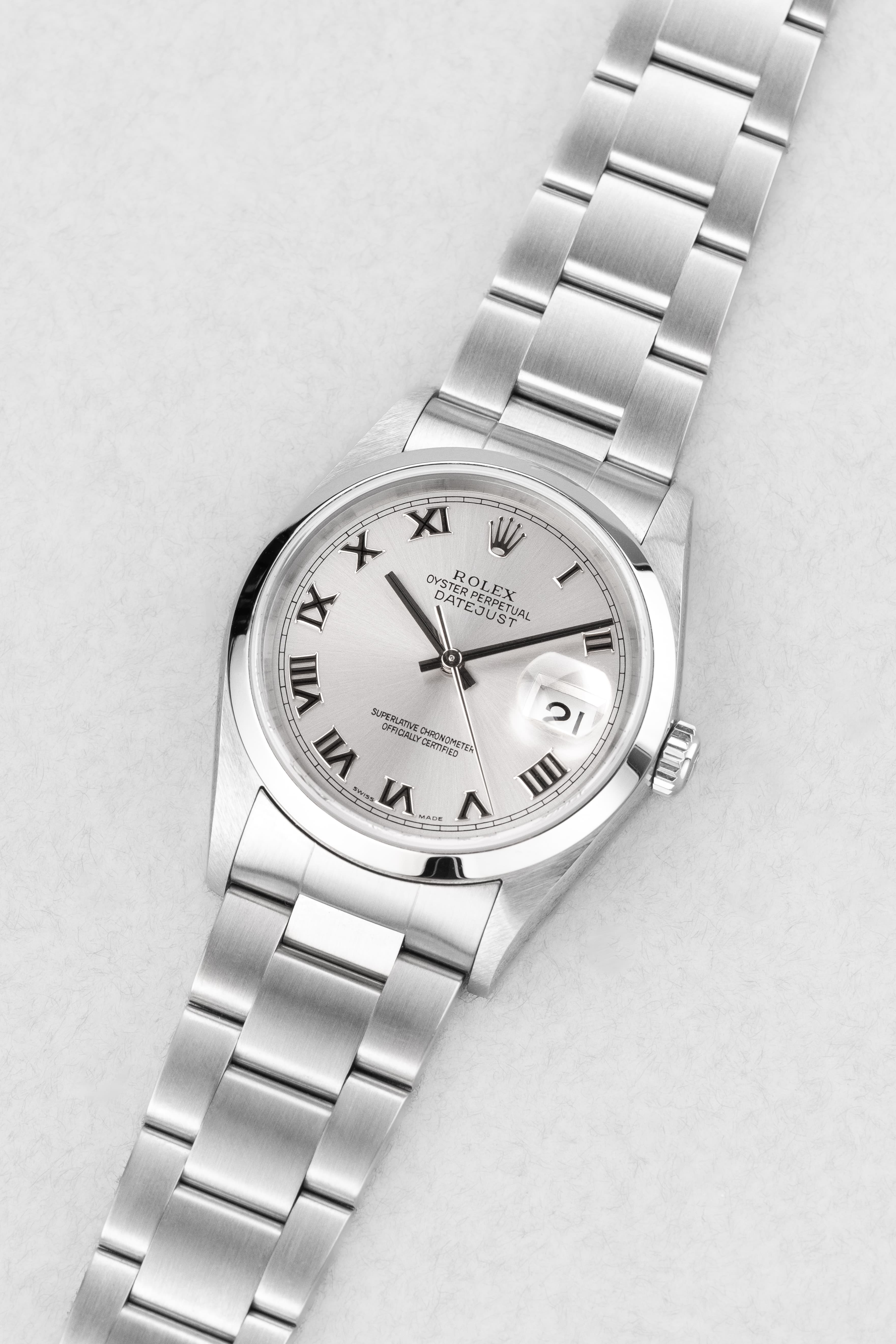 E3KB Rolex Datejust réf. 16200 de 2002 – Cadran « Silver Roman No Lume » + Garantie d'origine - Three Quarters