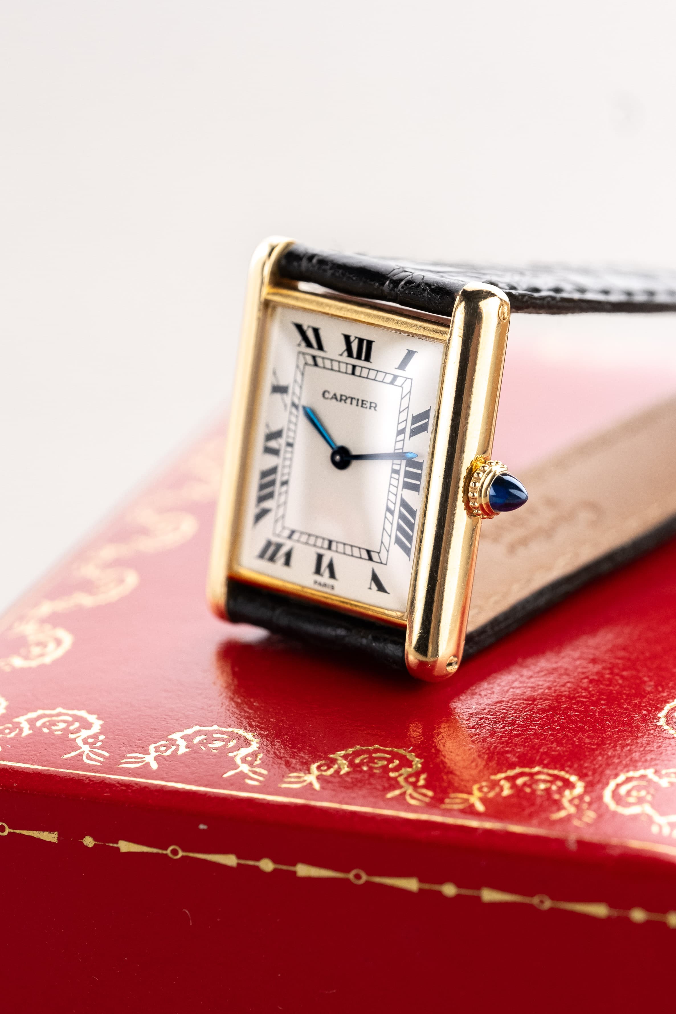 EEBC Cartier Tank Louis Extra-Plate réf. 96019 circa 1975 – Cadran « PARIS », Parfait état, Piguet 21 - Right side