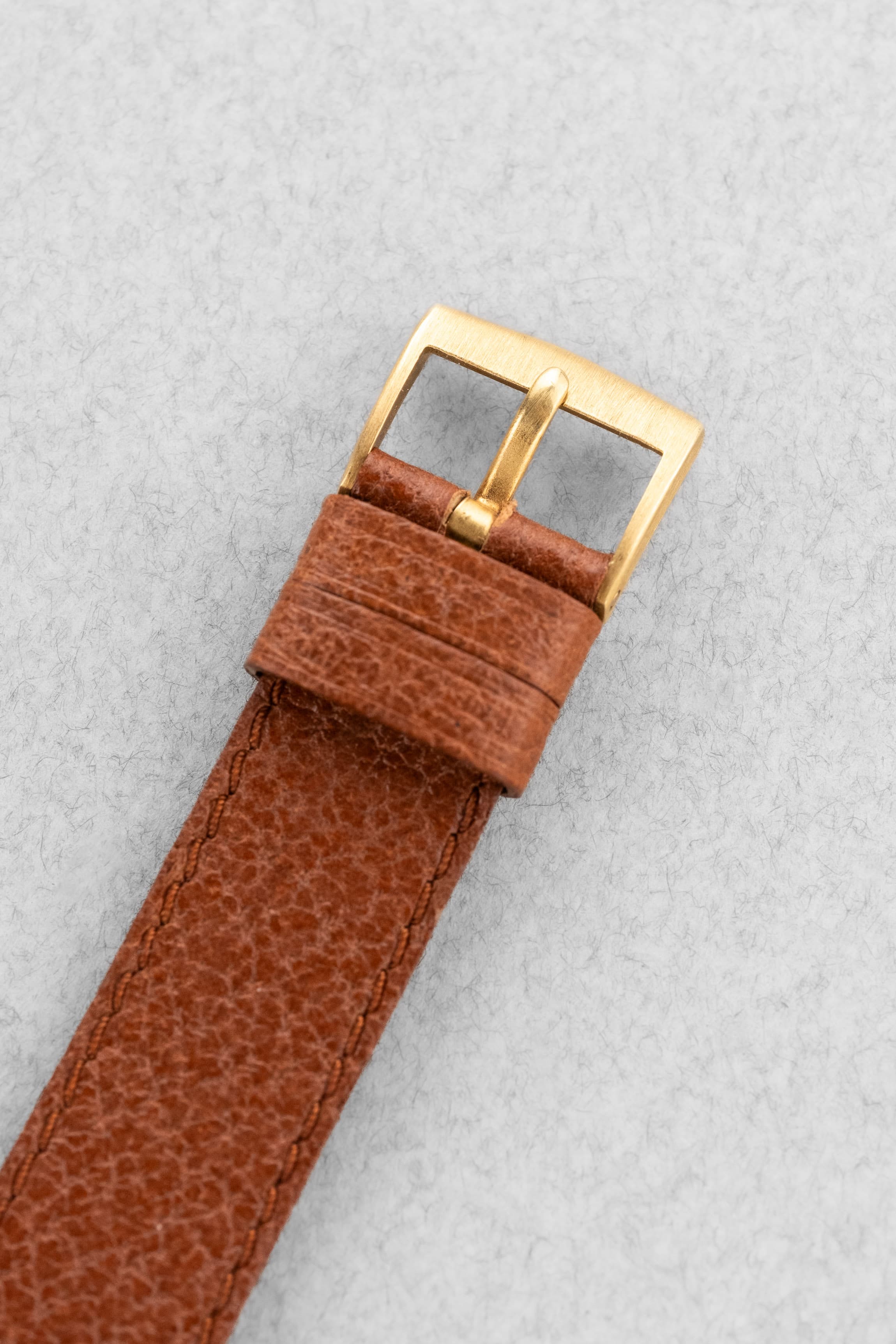 FDV3-4H Vacheron Constantin Automatique Extra-Plate « Patrimony/Calatrava » réf. 7409 en or jaune, circa 1970 – N.O.S. - Buckle Outside