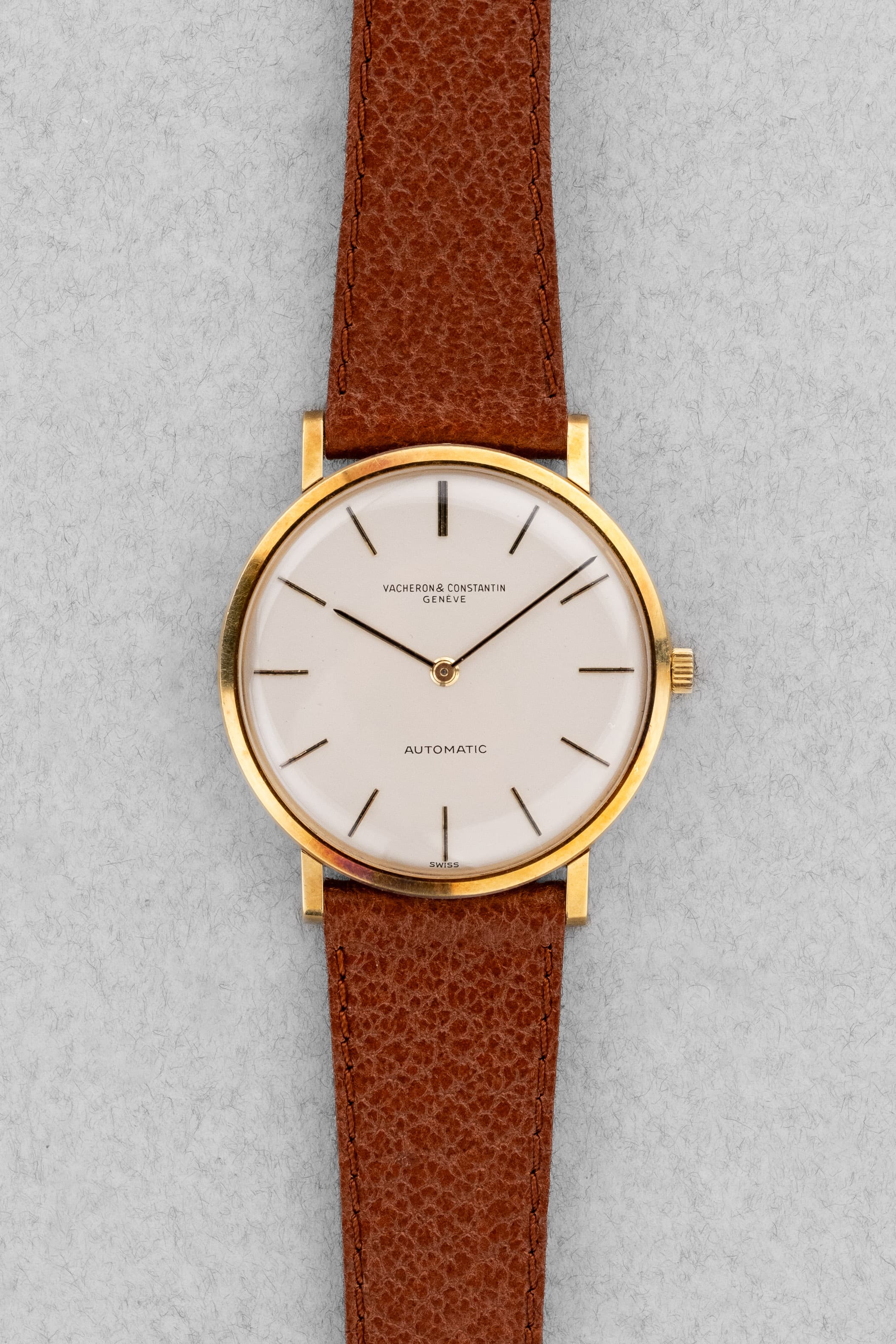 FDV3-e3 Vacheron Constantin Automatique Extra-Plate « Patrimony/Calatrava » réf. 7409 en or jaune, circa 1970 – N.O.S. - Front