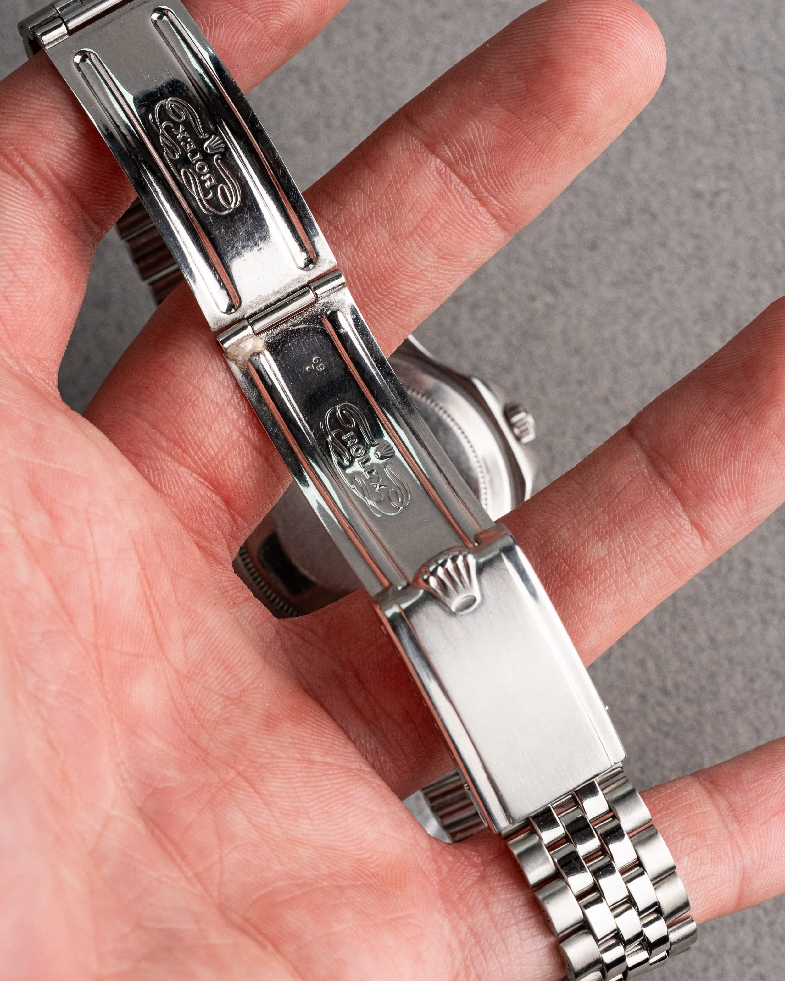 FXBP Rolex GMT-Master 1675 Gilt PCG/Cornino Exclamation Point Chapter Ring de 1963 - Buckle Outside