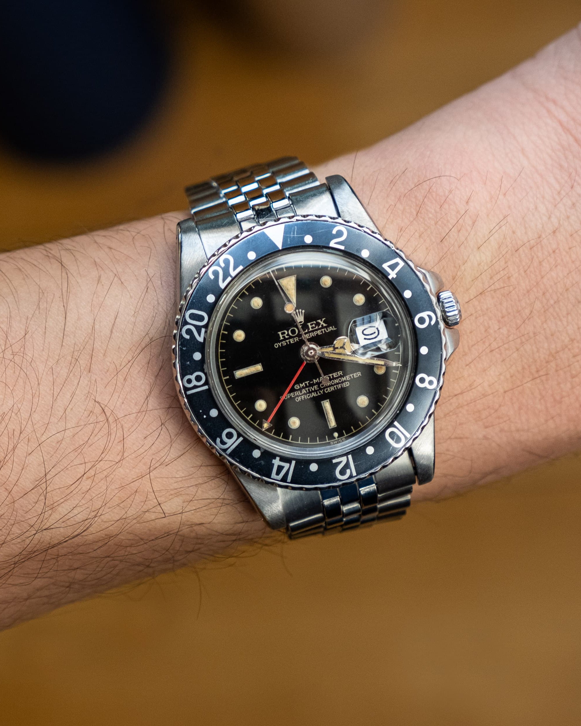 FXBP Rolex GMT-Master 1675 Gilt PCG/Cornino Exclamation Point Chapter Ring de 1963 - Wristshot