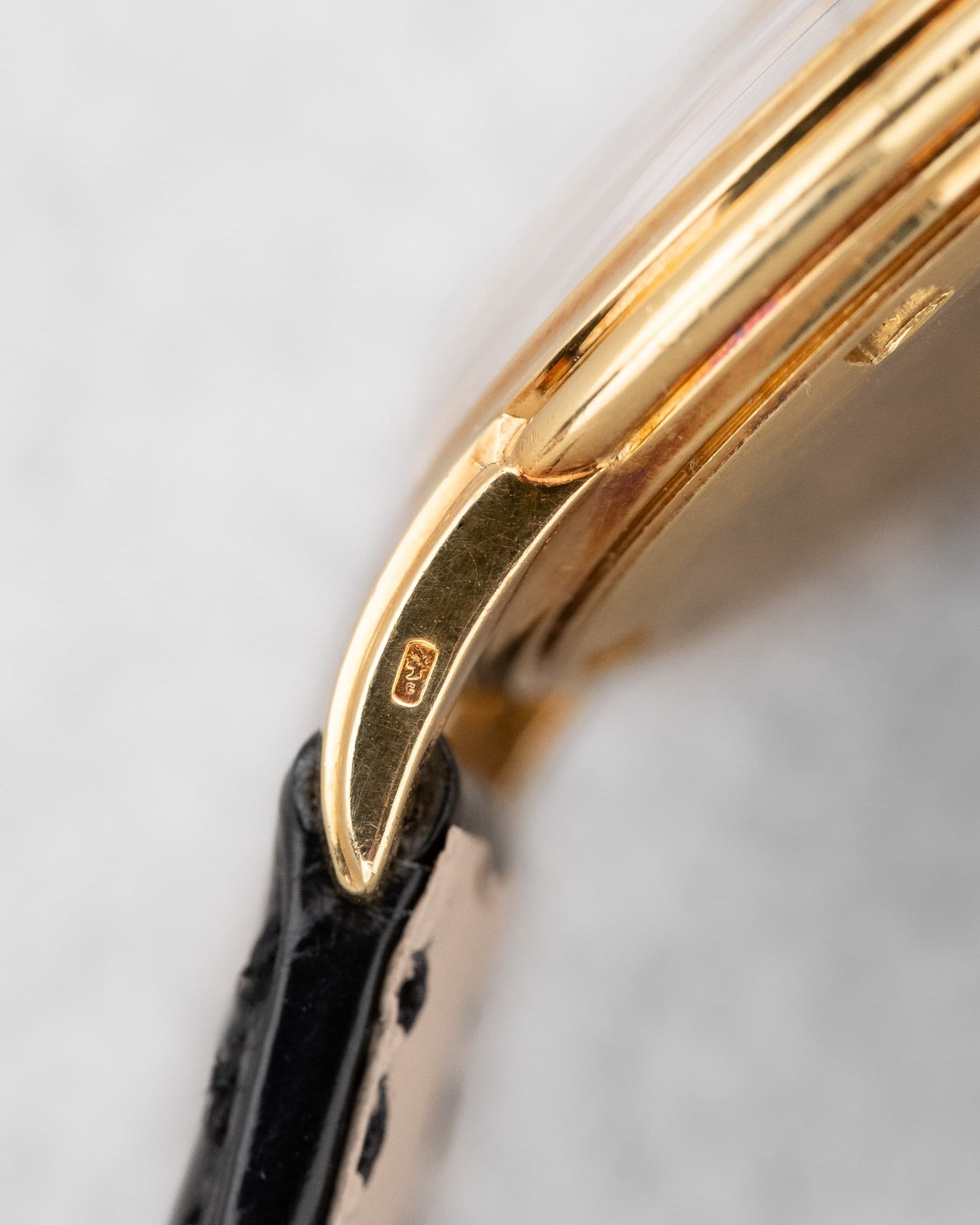 GLPG Rare et superbe Patek Philippe Calatrava réf. 2525-1 en or jaune, vendue par Guillermin à Paris – Remarquablement préservée - Hallmark