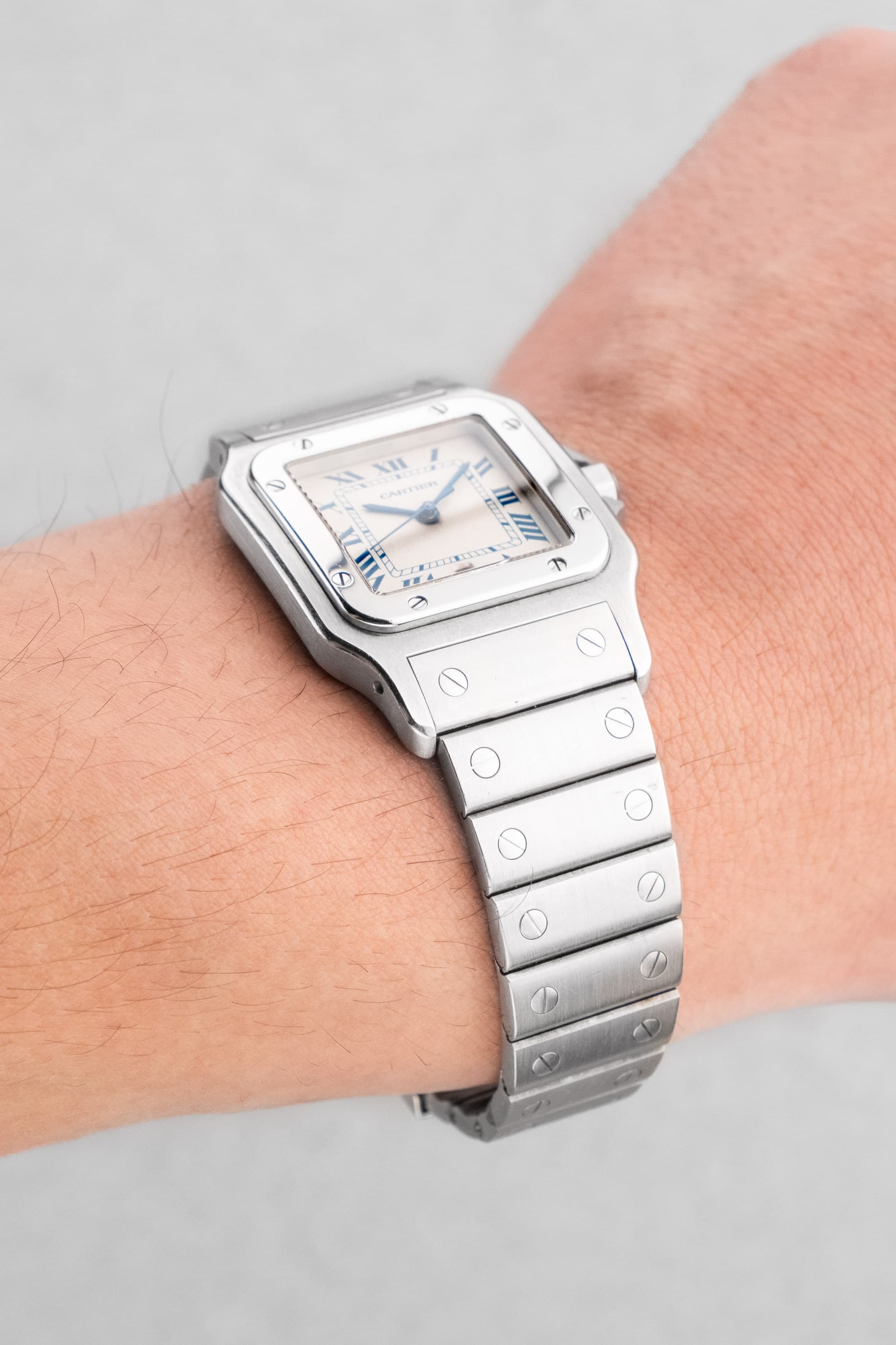 GQWD Cartier Santos Galbée réf. 1564 en acier, circa 2000 - Wristshot