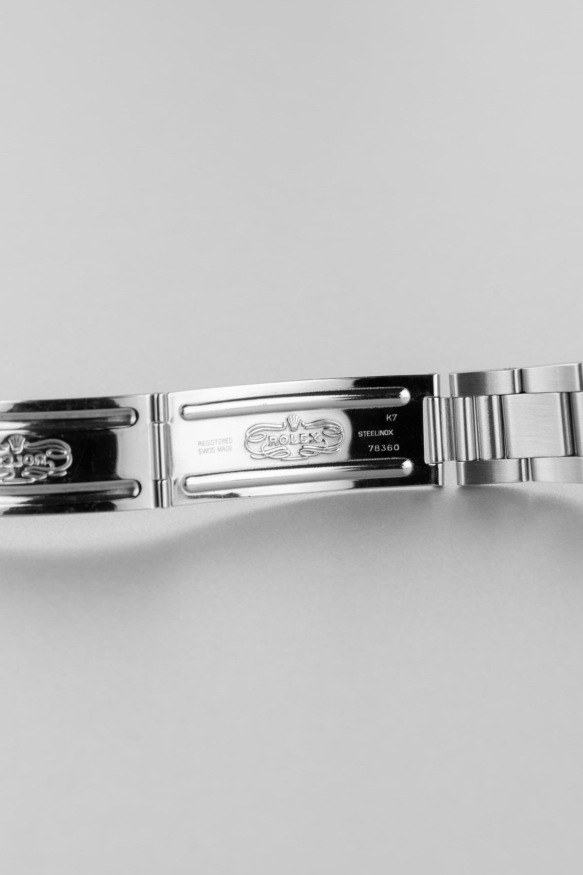 GY5Z 精美的 Rolex GMT-Master 型號 16750,1987 年——N.O.S. + 原廠 Rolex Sticker - 錶扣內側