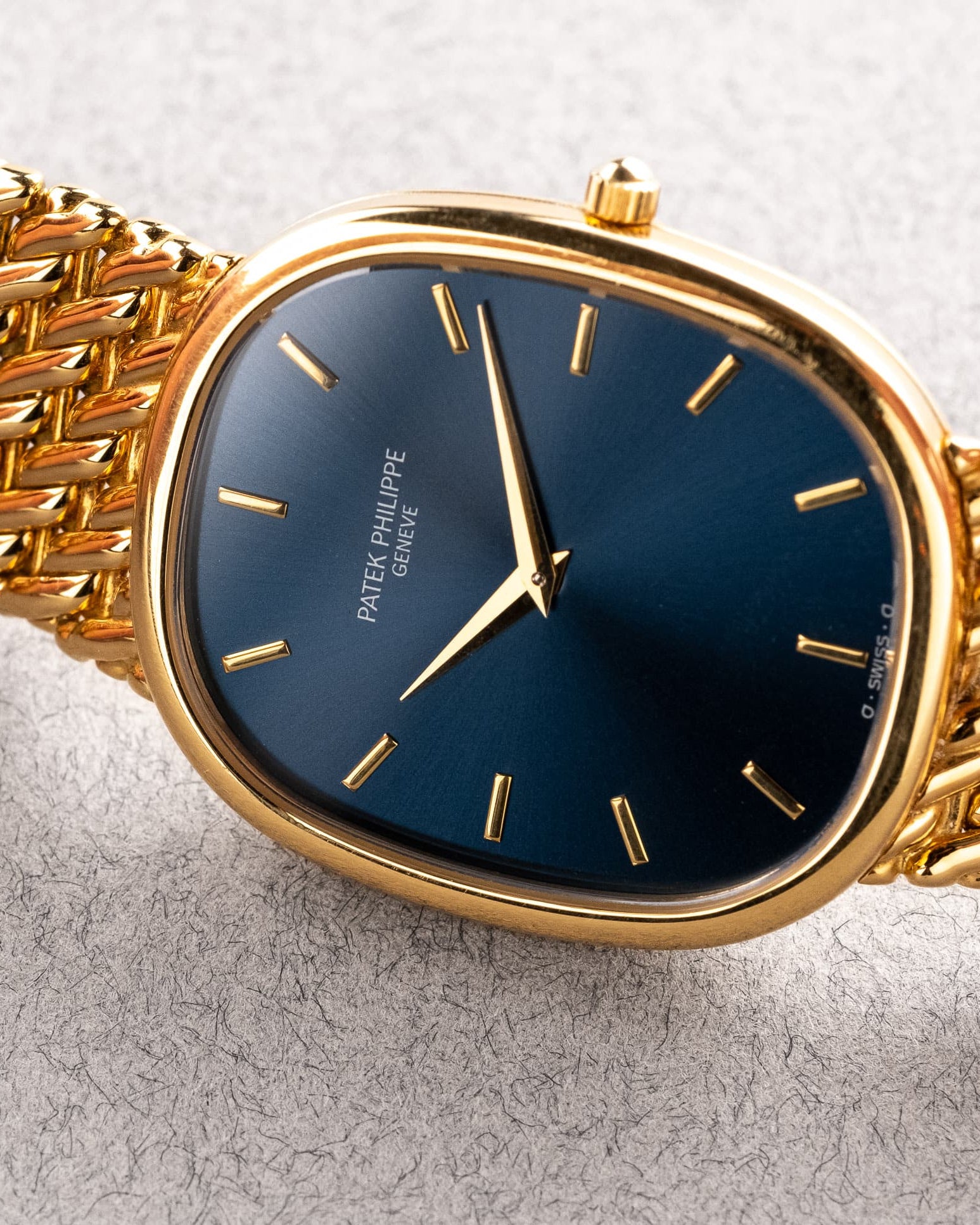 GYFJ Patek Philippe 3738/117 Ellipse d'Or « Jumbo » Automatique Sigma, Cal. 240 Micro-Rotor - Feature