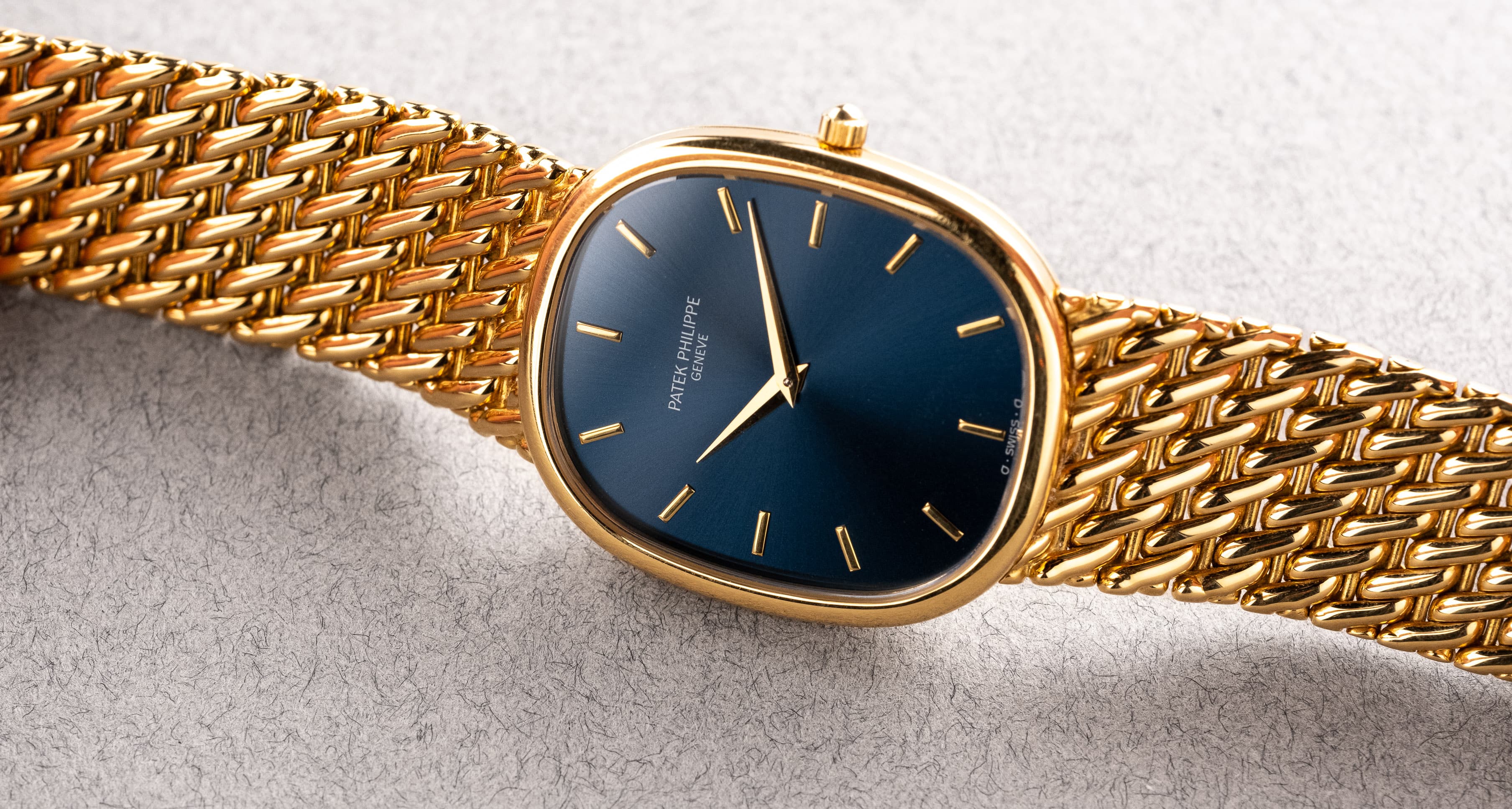 GYFJ Patek Philippe 3738/117 Ellipse d'Or « Jumbo » Automatique Sigma, Cal. 240 Micro-Rotor - Feature