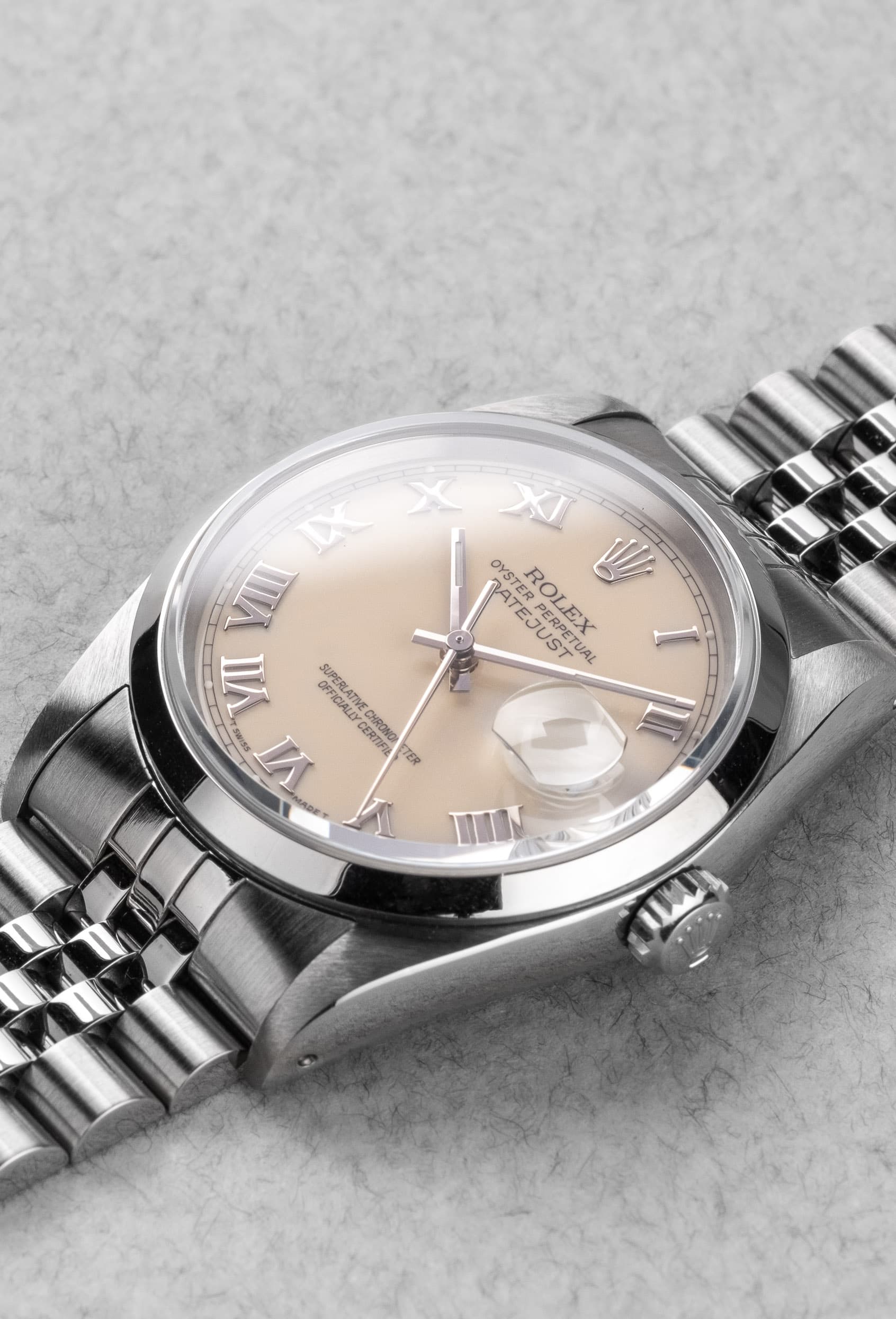 HBUB Rolex Datejust 16200 « Ivoire/Crème » de 1991 - Three Quarters
