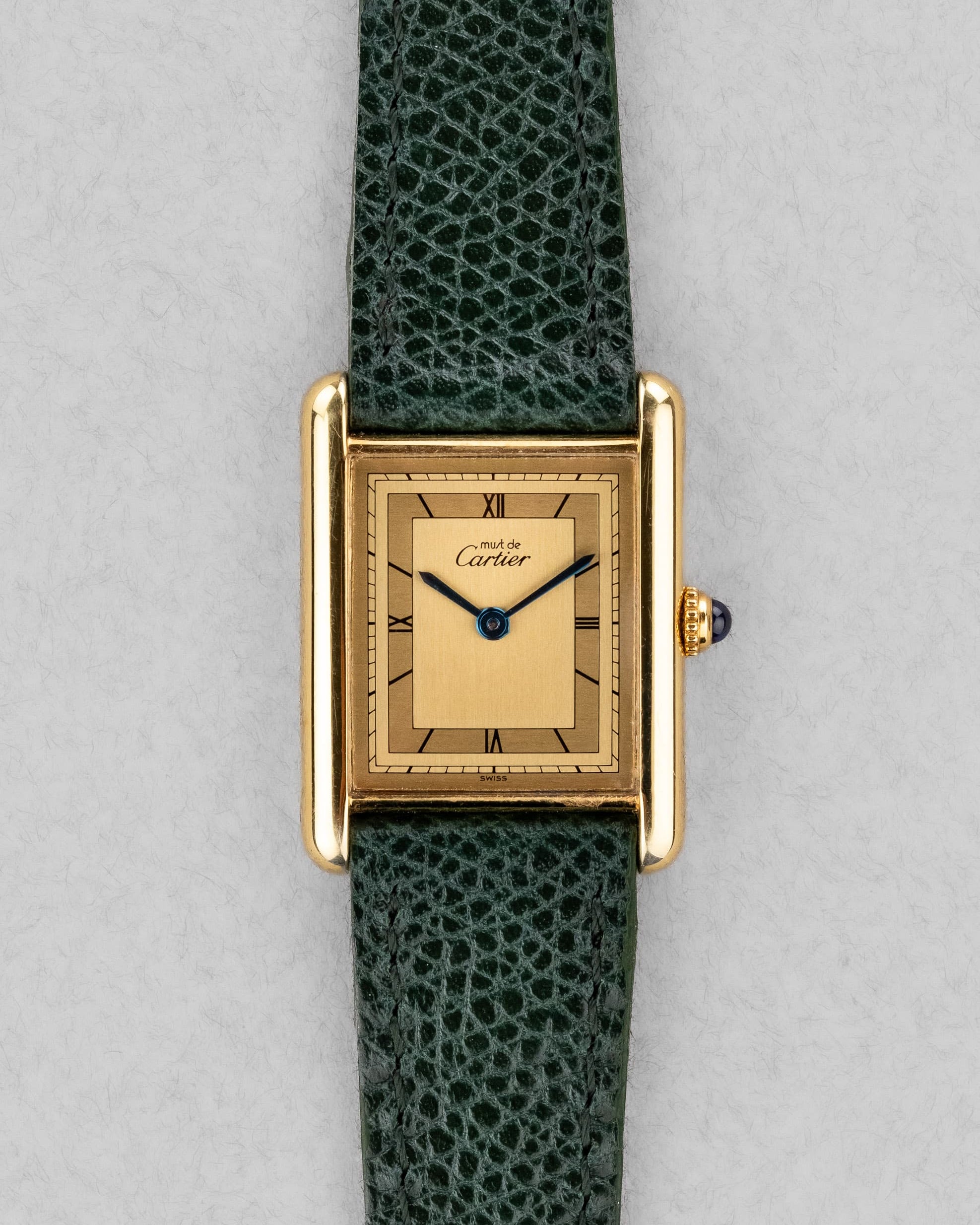 HNKF-Zm Cartier Tank Must Quartz GM 6 « Golden Art Déco » - Front