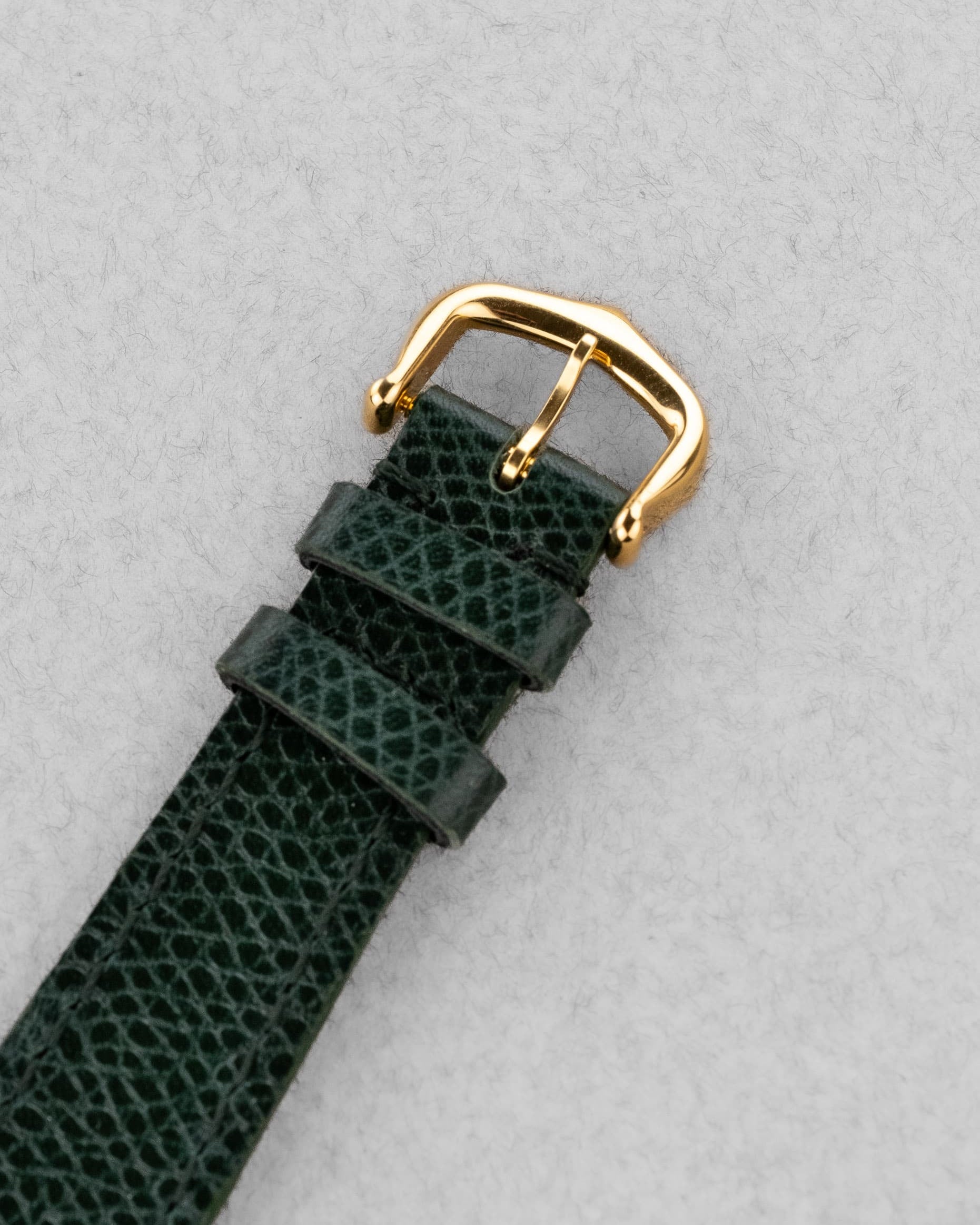 HNKF-wf Cartier Tank Must Quartz GM 6 « Golden Art Déco » - Buckle Outside