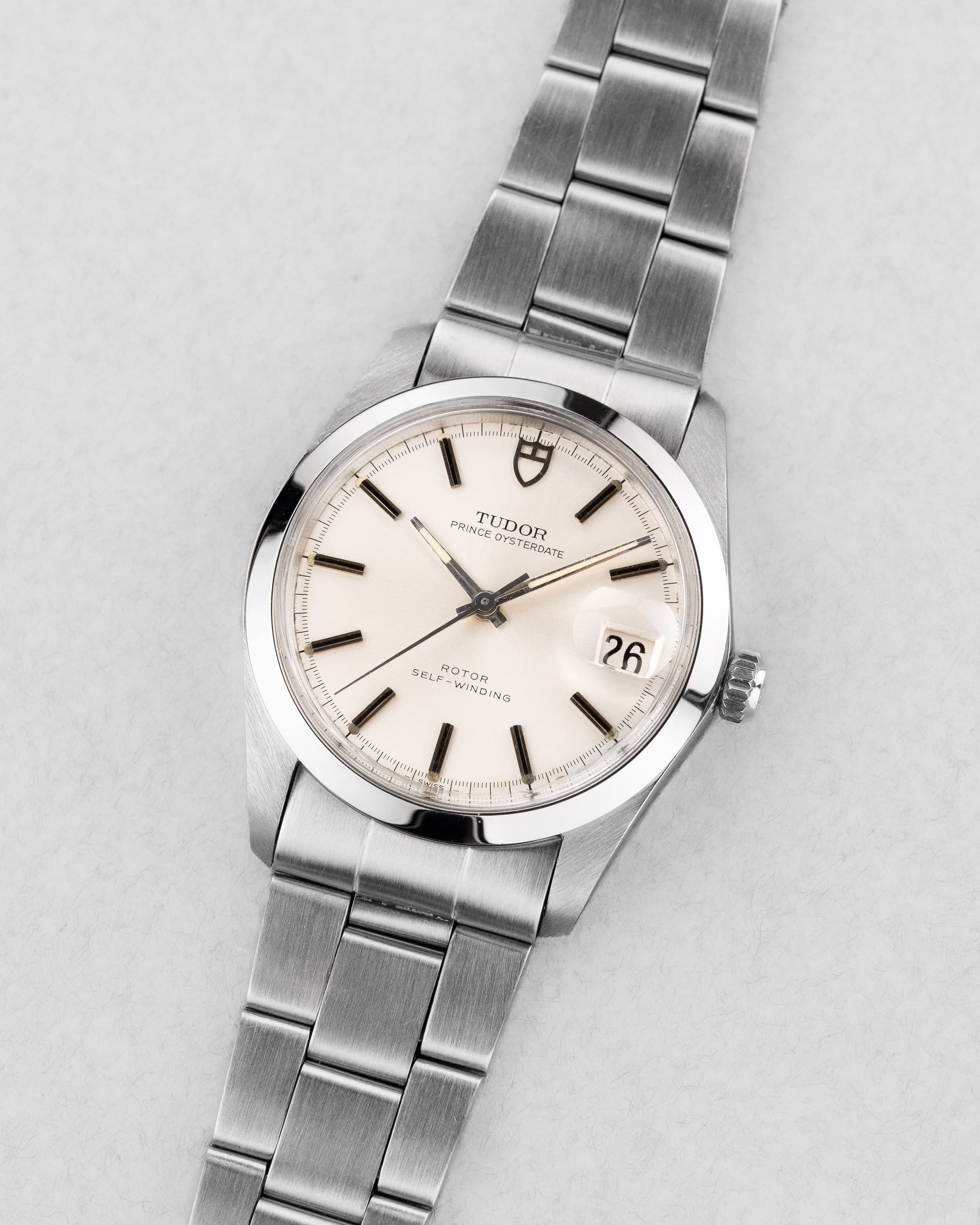 HXZE Tudor Prince Oysterdate réf. 9050/0 de 1969 - Three Quarters