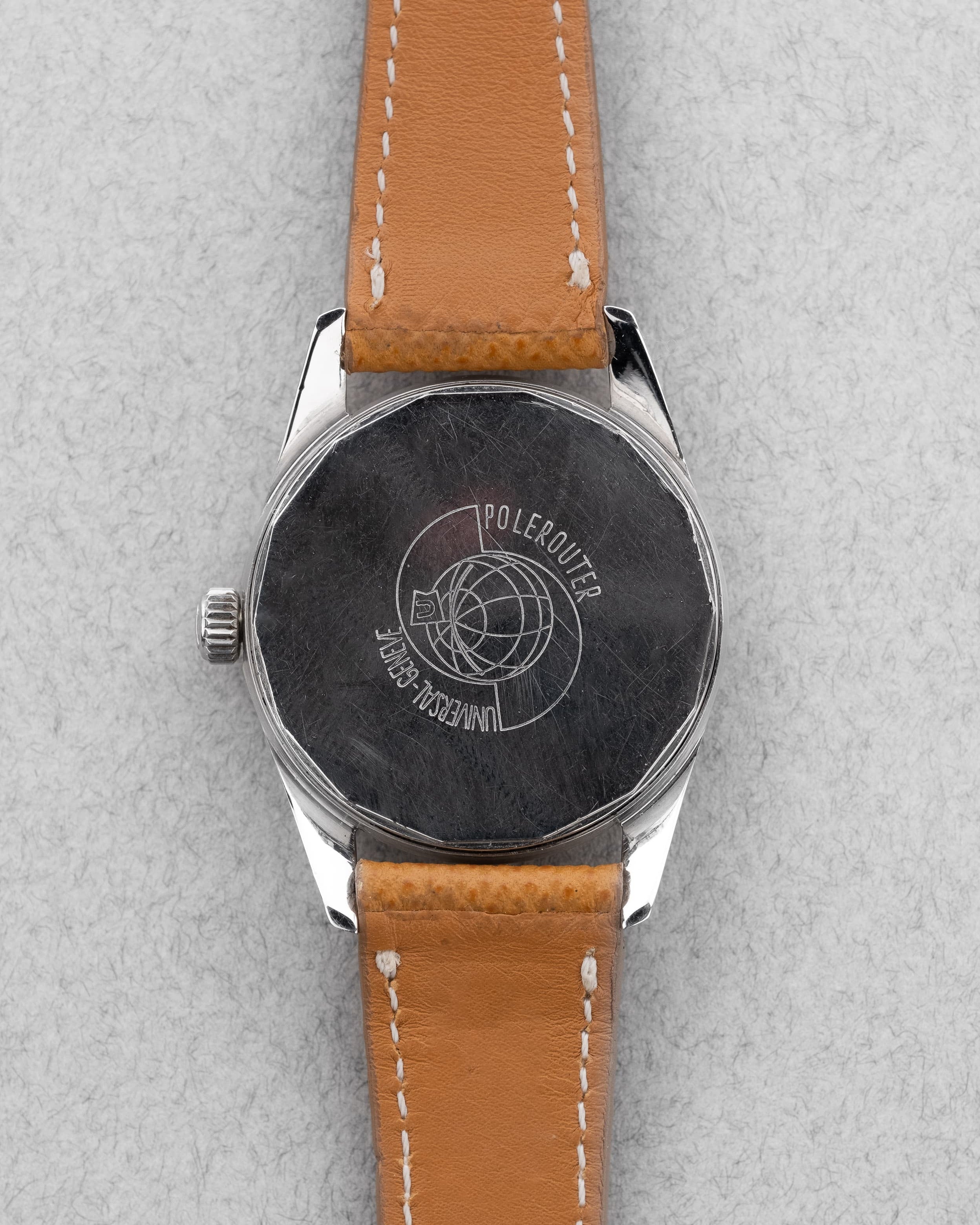 J58H Superbe Universal Genève Polerouter Date Micro-Rotor 204612-2 de 1963 - Back