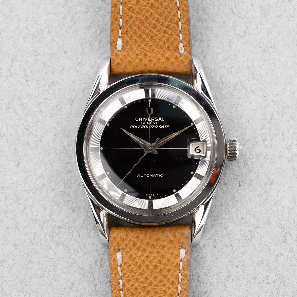 Superb 1963 Universal Genève Polerouter Date Micro-Rotor 204612-2
