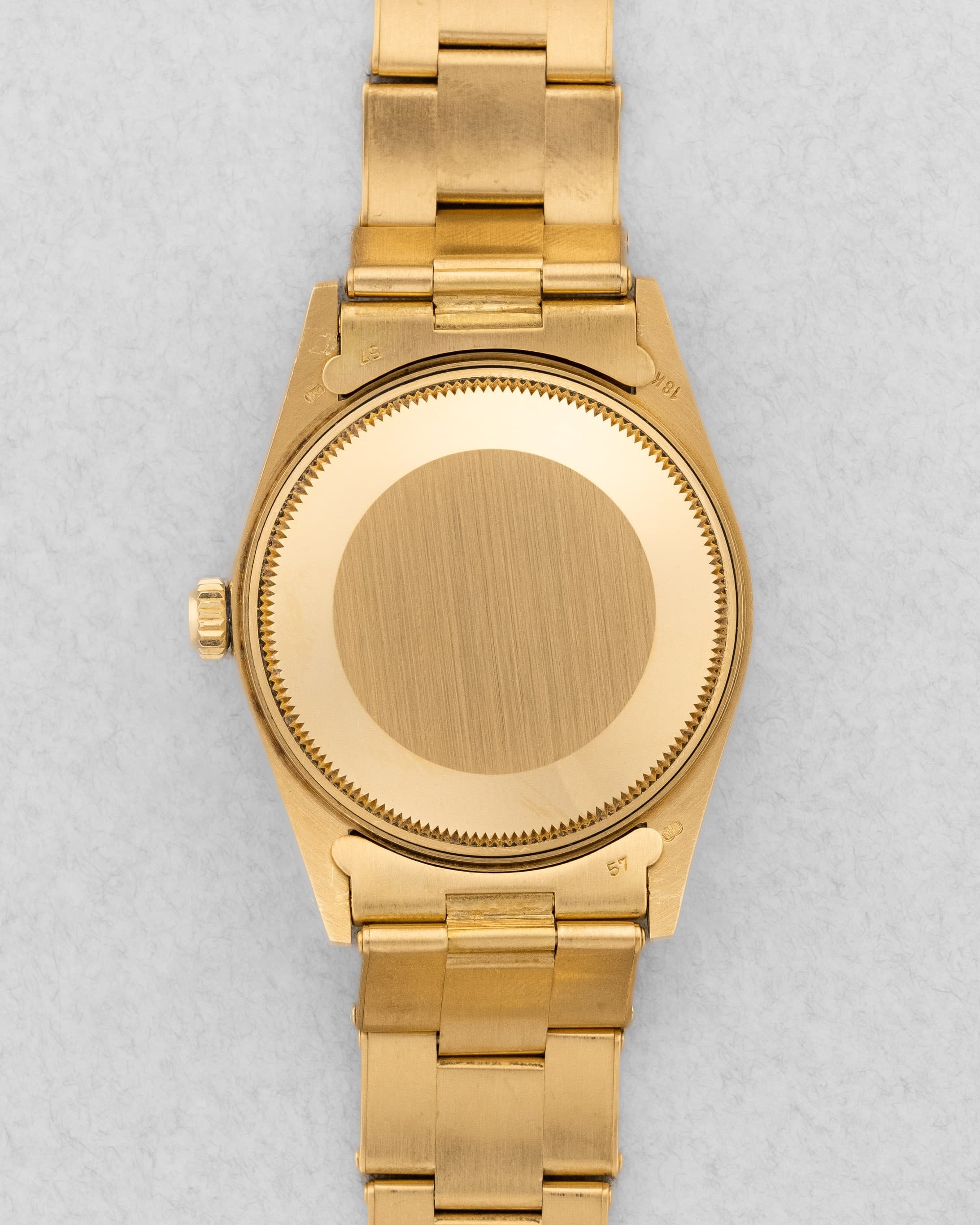 JJQZ Incroyable Rolex Oyster Perpetual Date réf. 15038 en or jaune de 1985 – Comme neuve - Back