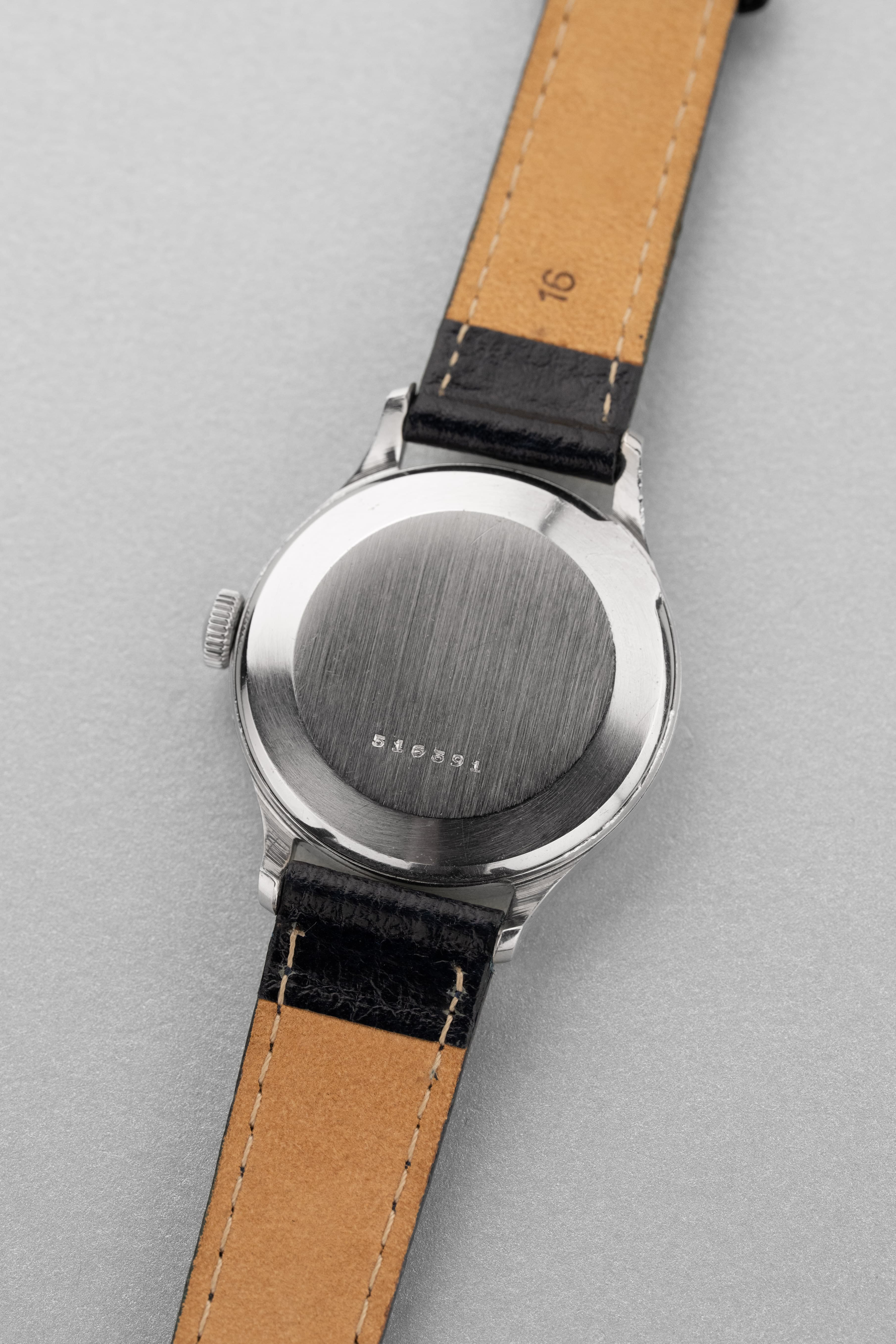 K5ST Jaeger-LeCoultre réf. E159 de style militaire en acier, circa 1946 - Back