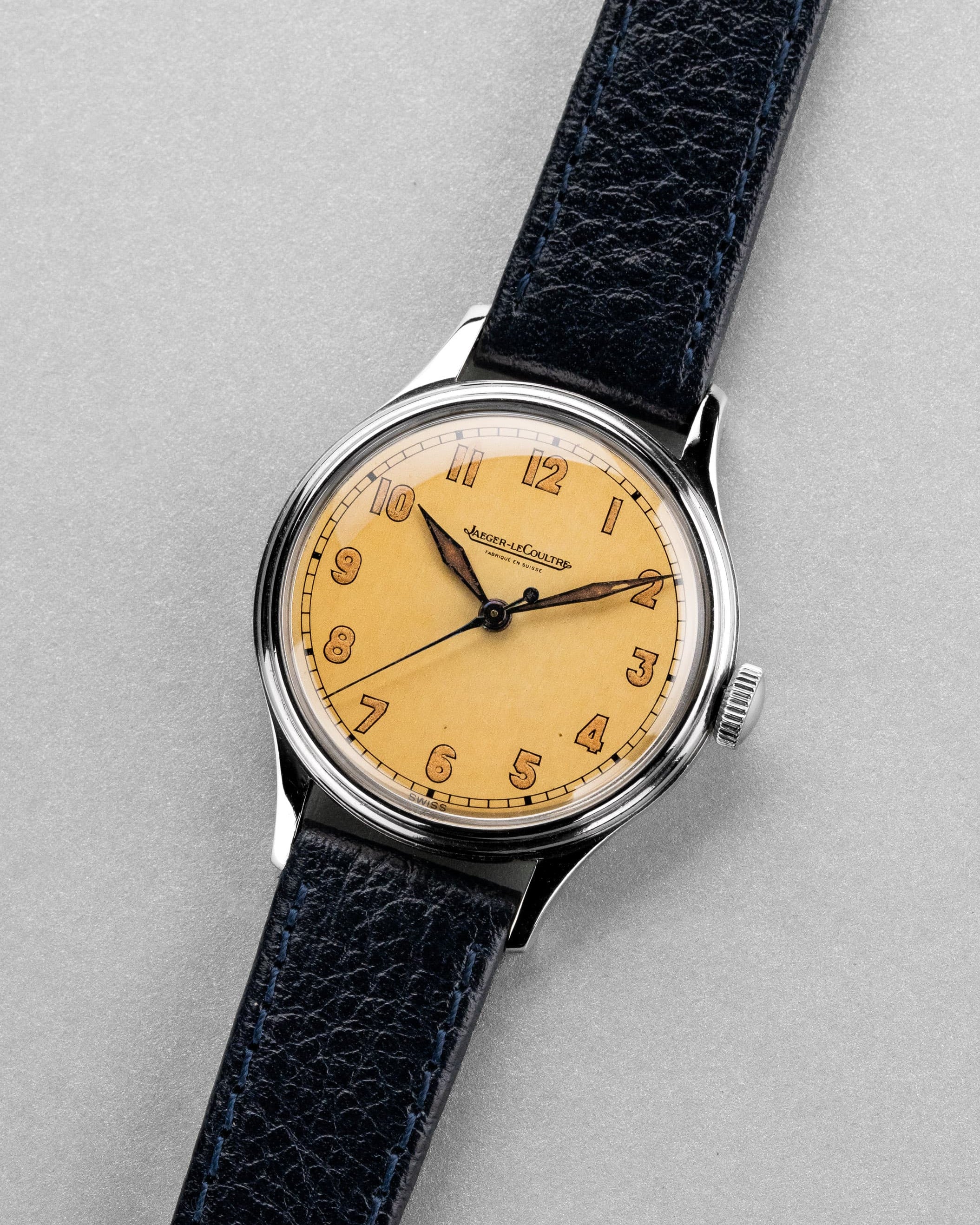 K5ST Jaeger-LeCoultre ref. E159 di stile militare in acciaio, circa 1946 - Tre quarti