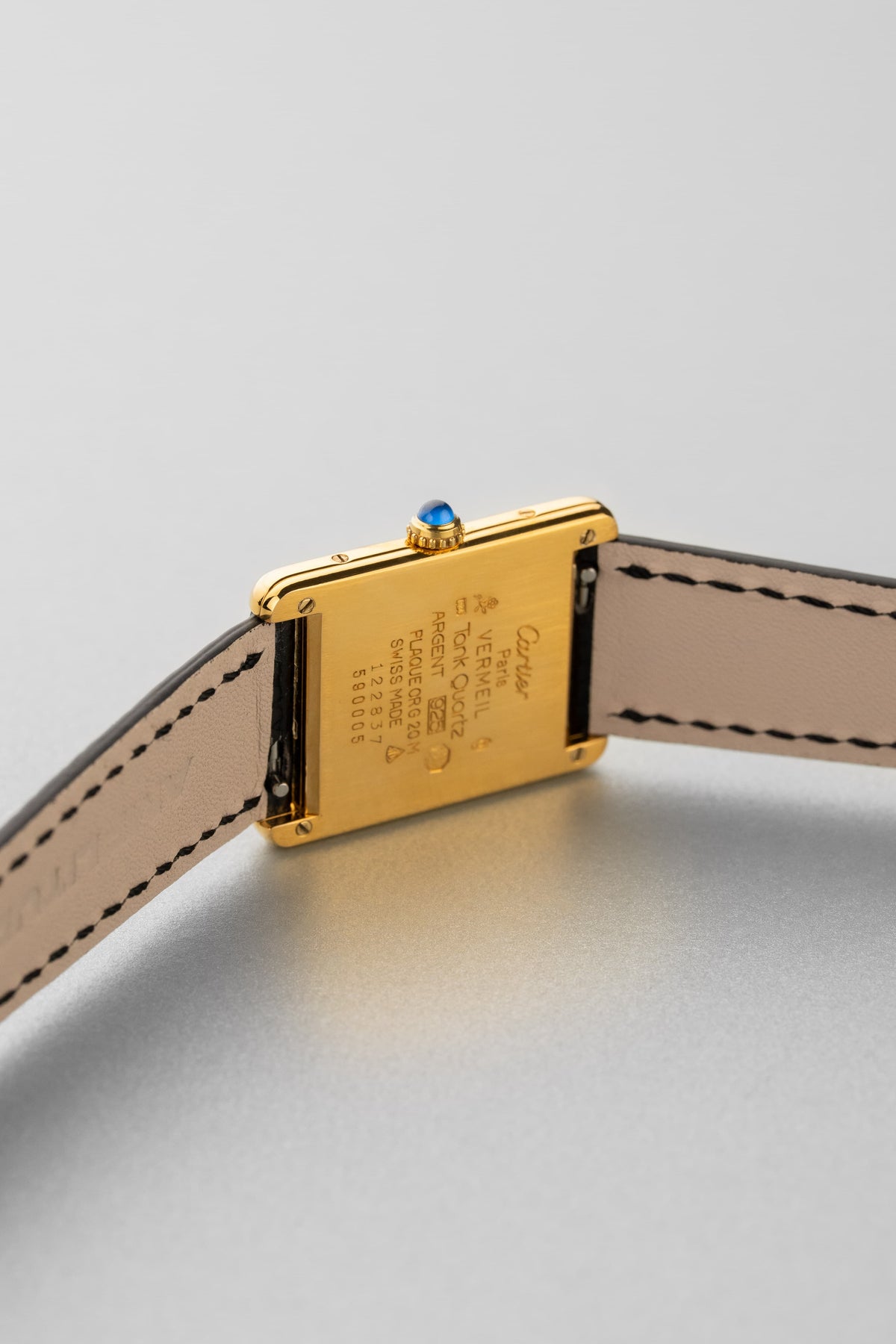 KJ3L Cartier Tank Must Quartz GM 5「Cream/Ivory Roman Dial」,1993 年 - 右側