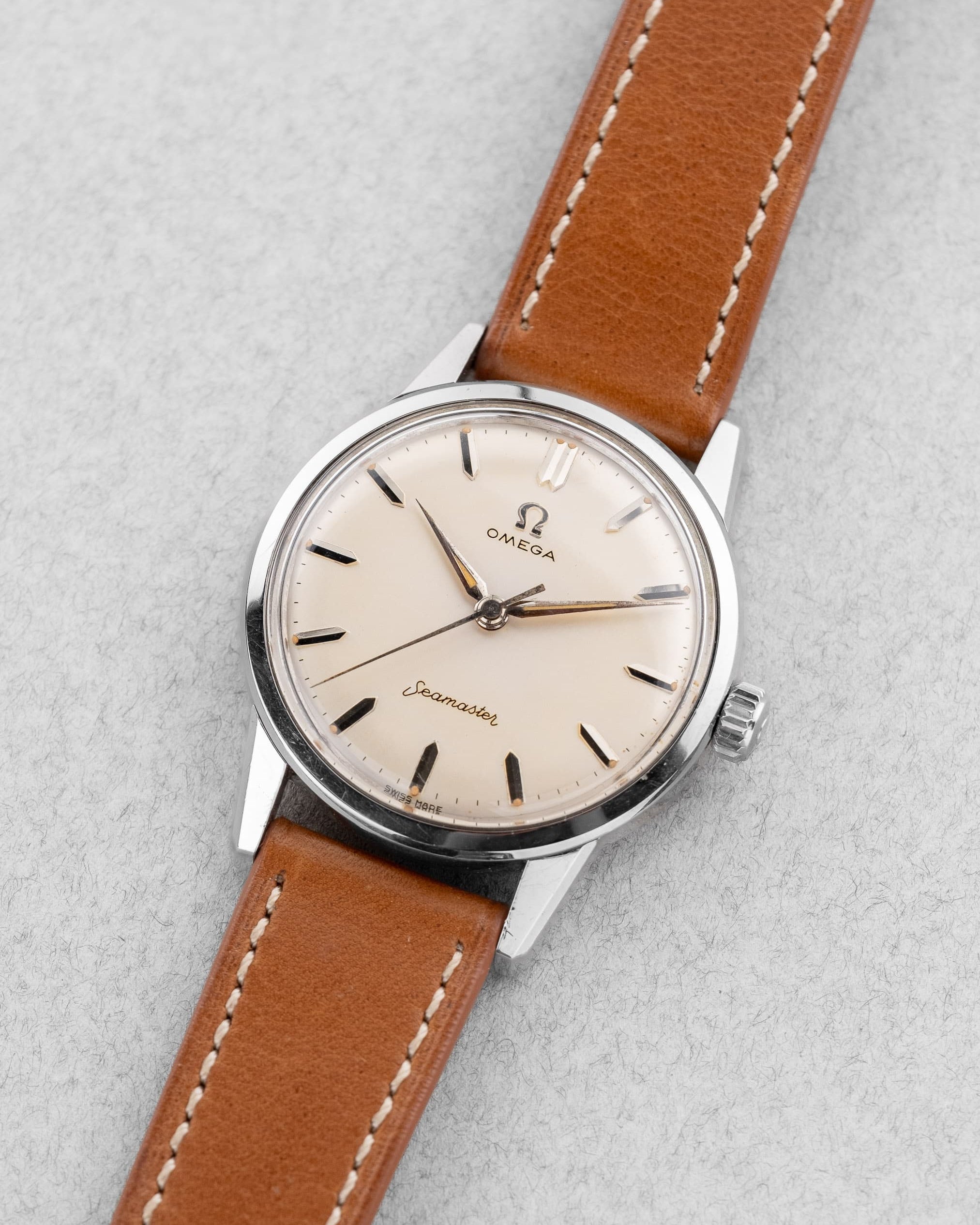 KNVS-7N Omega Seamaster Radium 14390-3 SC de 1959 - Three Quarters