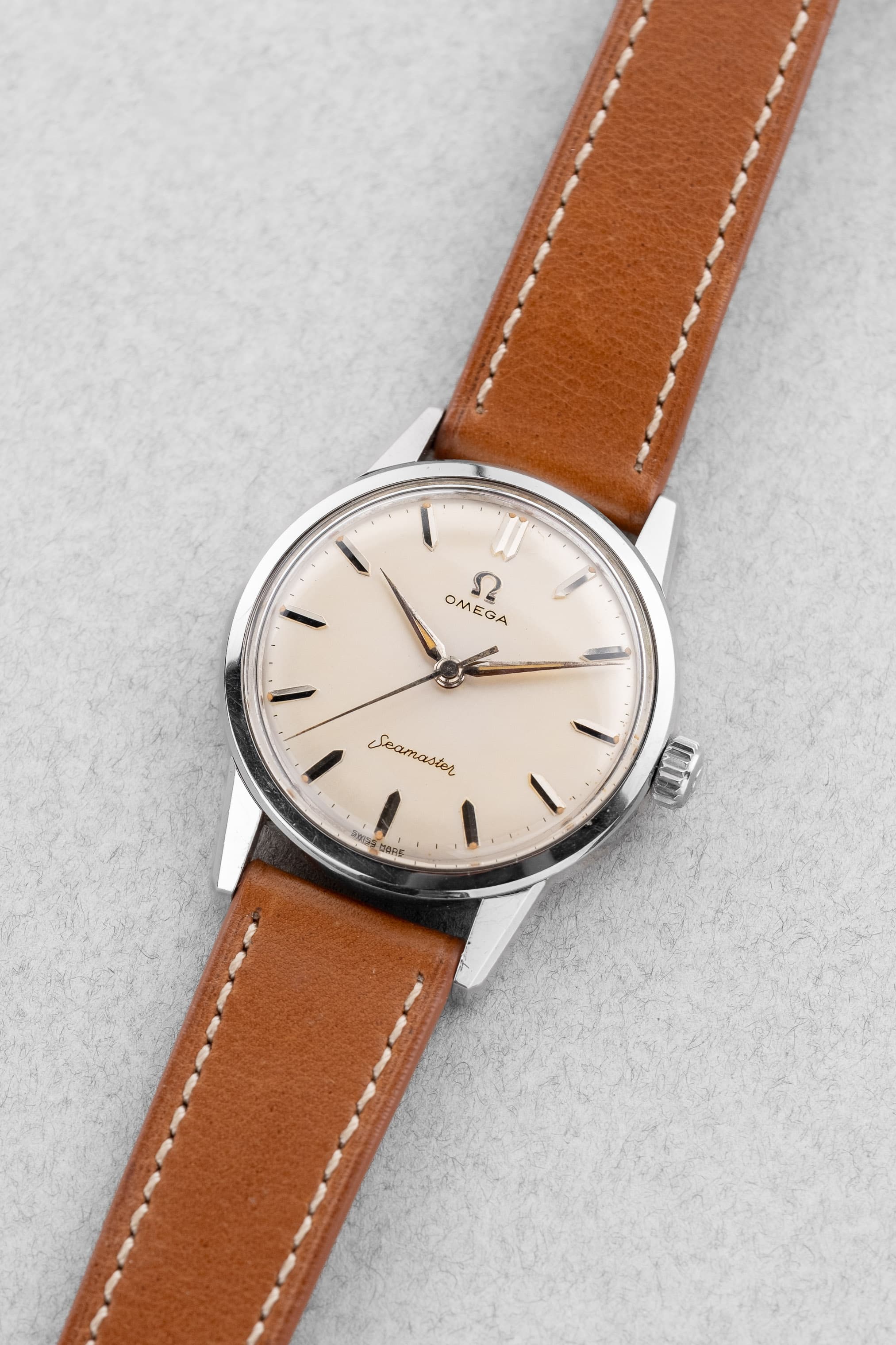 KNVS-7N Omega Seamaster Radium 14390-3 SC de 1959 - Three Quarters