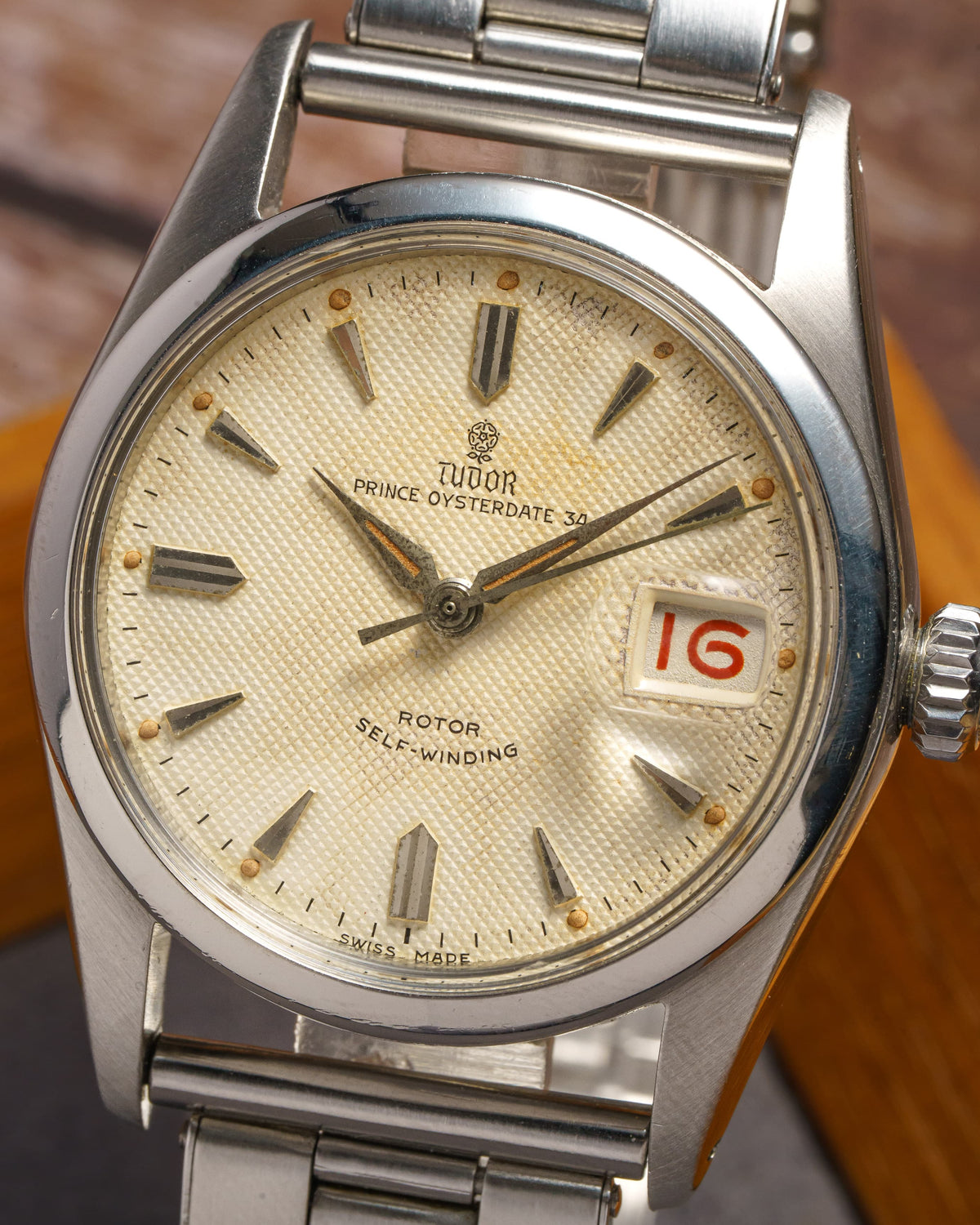 L8YQ Tudor Prince Oysterdate réf. 7914 de 1957 – Cadran « Honeycomb » Radium et Date Roulette - Dial