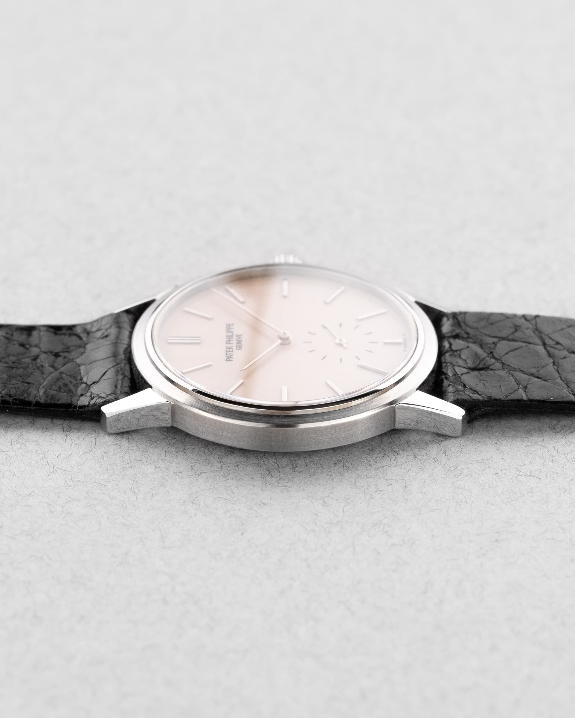 LHU5 Patek Philippe Calatrava réf. 3718A de 1989 – 150ème Anniversaire, Édition spéciale pour le marché japonais - Left side