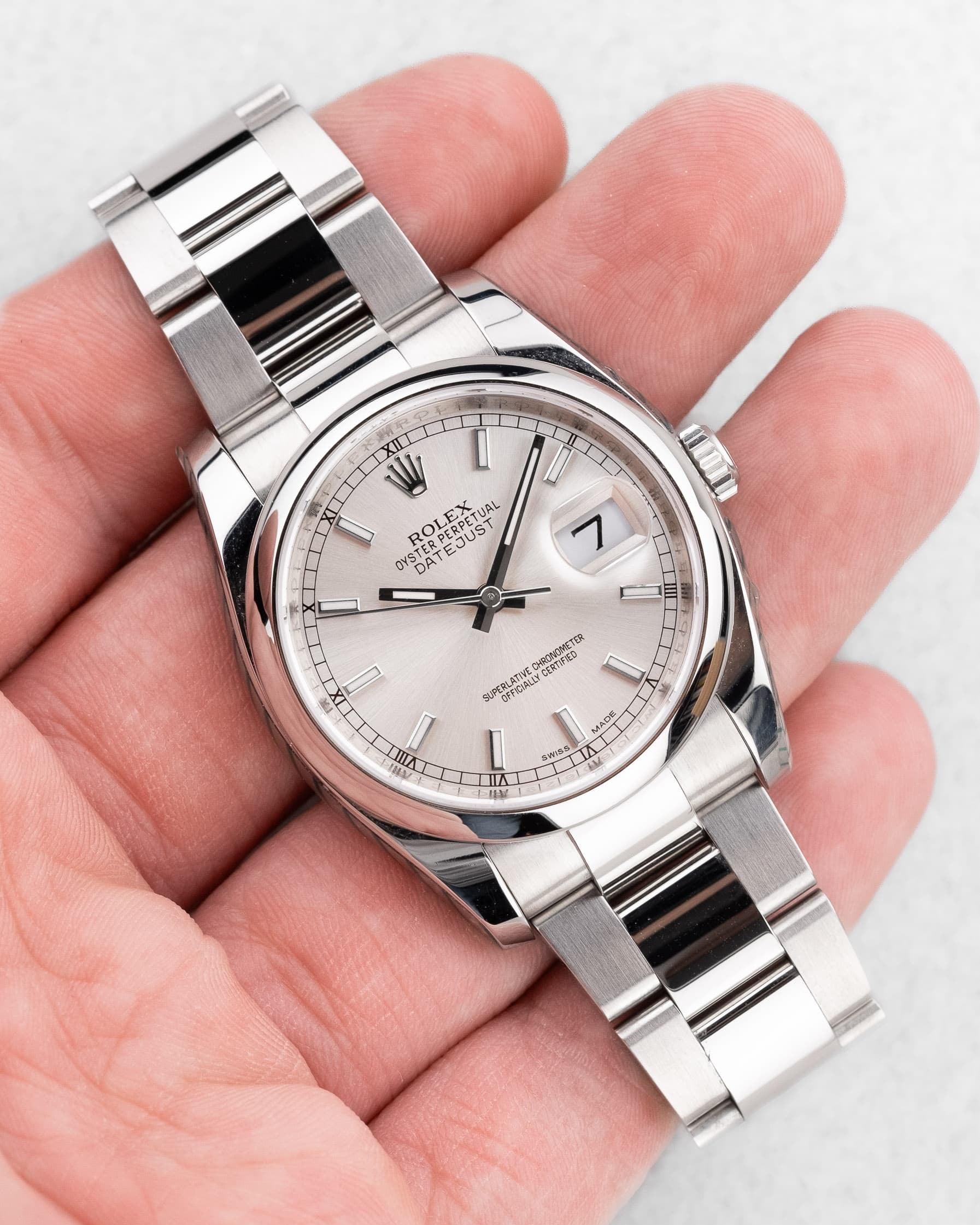 LR58 Rolex Datejust réf. 116200 circa 2015 – Cadran « Silver » - Lifestyle