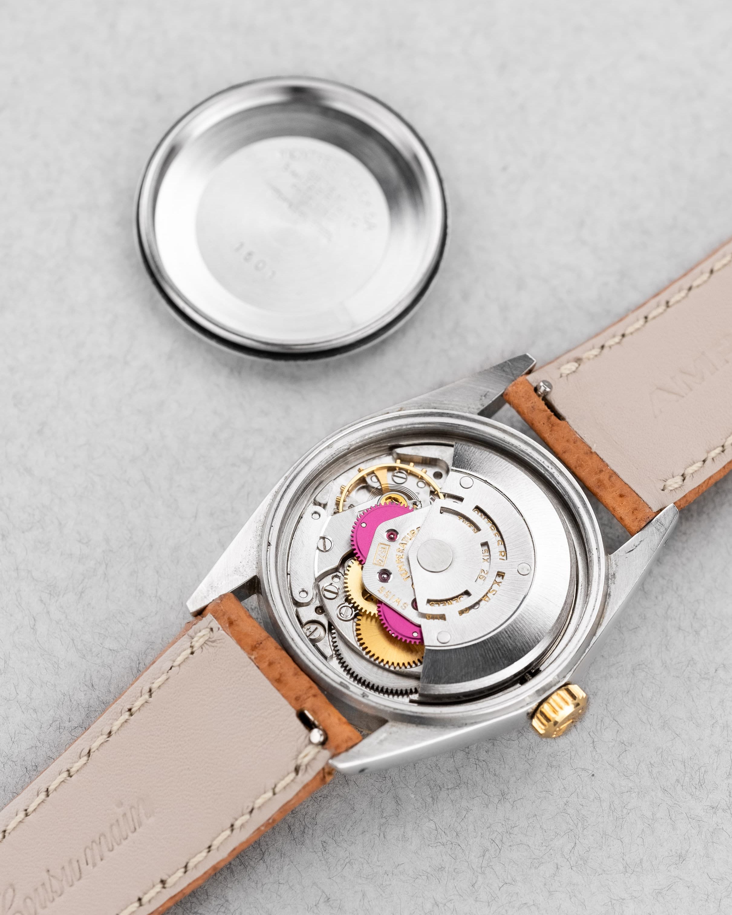 LT2H Rolex Datejust 1601 « Champagne Wide Boy Sigma » de 1974 en or et acier - Back