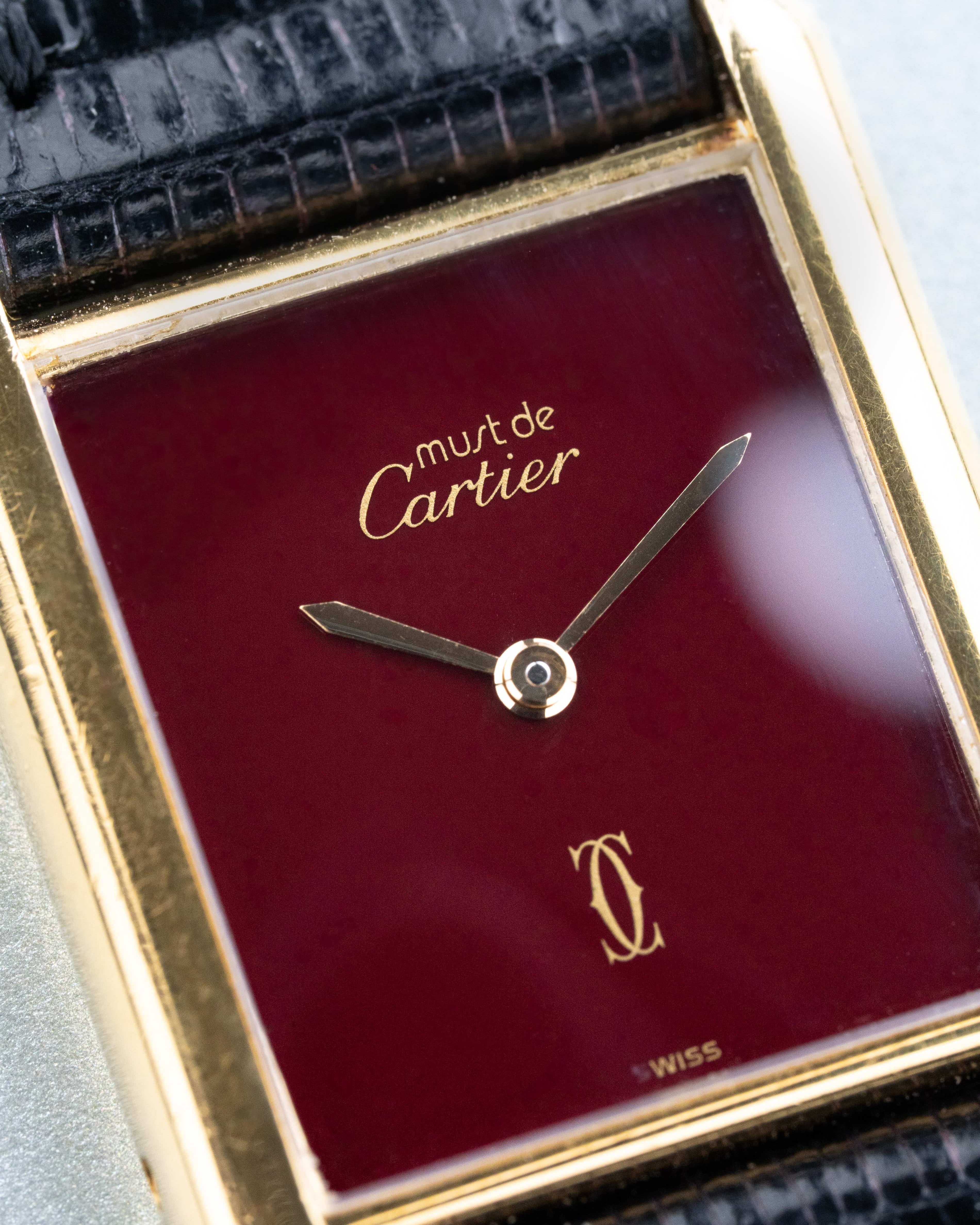 LURT Cartier Tank Must Quartz GM 6 «Red/Burgundy Dial» - Quadrante
