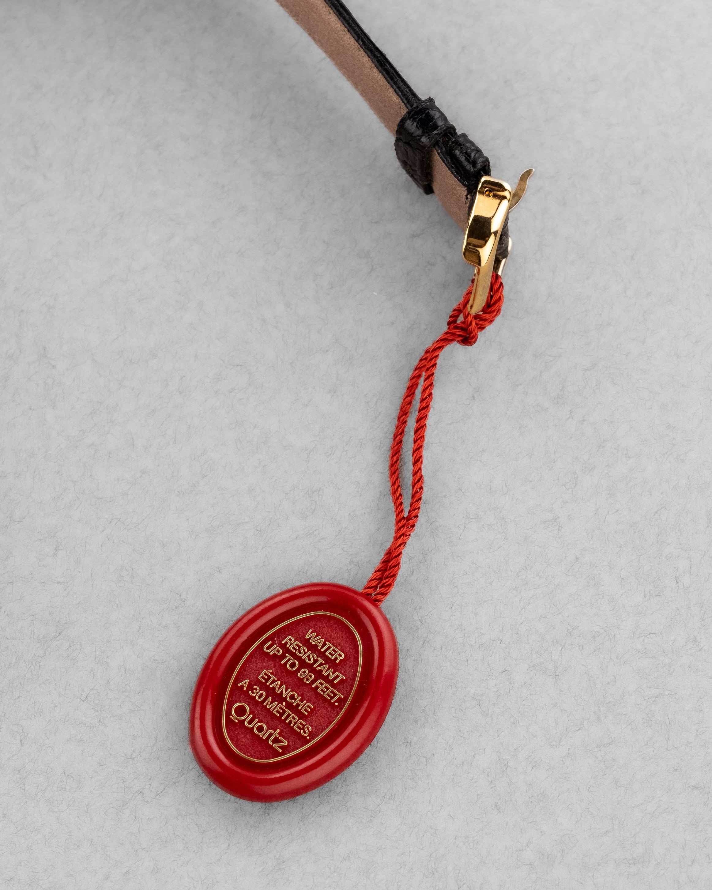 LY4T-9U Cartier Tank Louis réf. M2000 en or jaune, circa 1990 – Parfait état - Feature