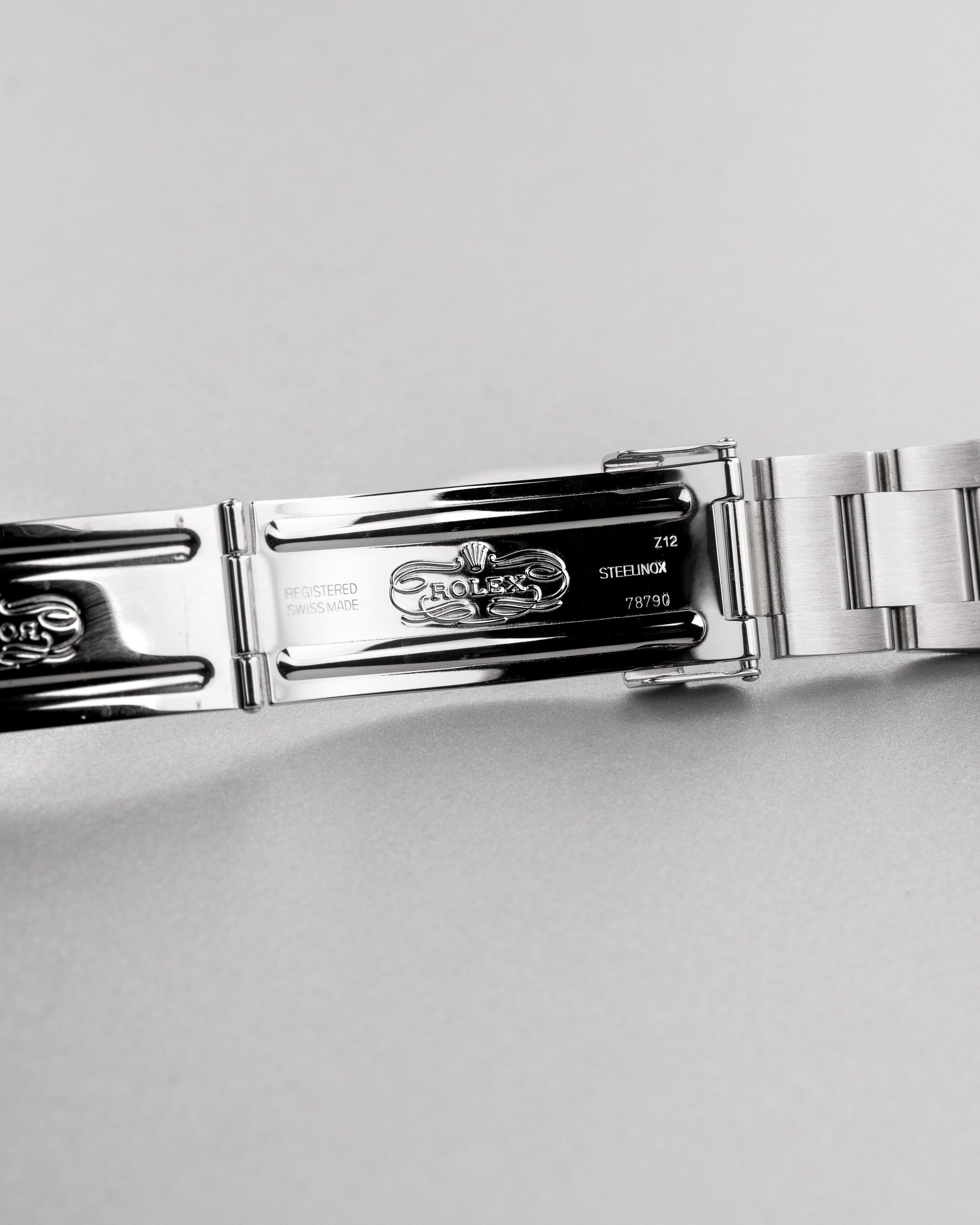 MAAR Rolex Explorer II réf. 16570 de 1997 — Cadran blanc & Tritium patiné - Buckle Inside