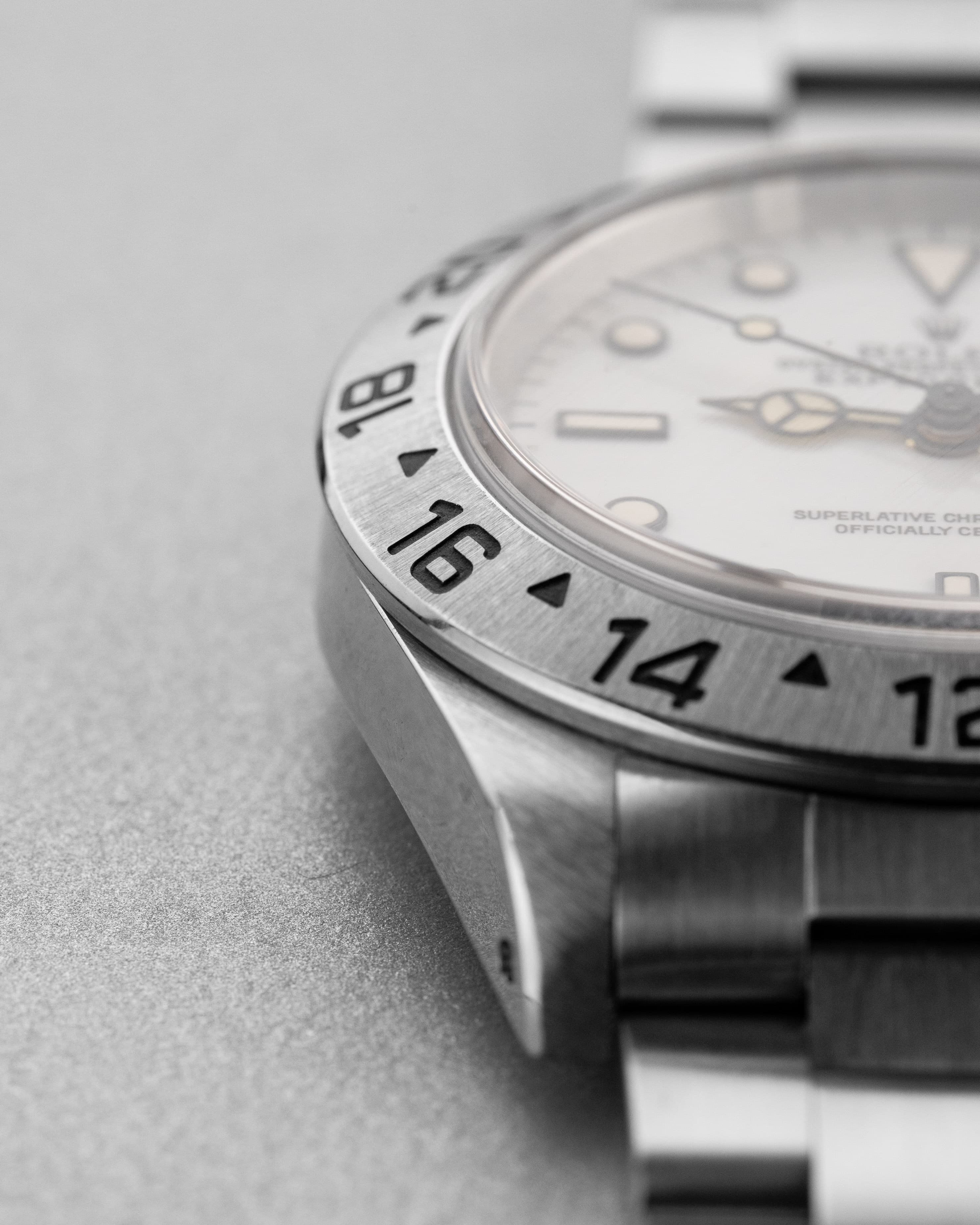 MAAR Rolex Explorer II réf. 16570 de 1997 — Cadran blanc & Tritium patiné - Feature