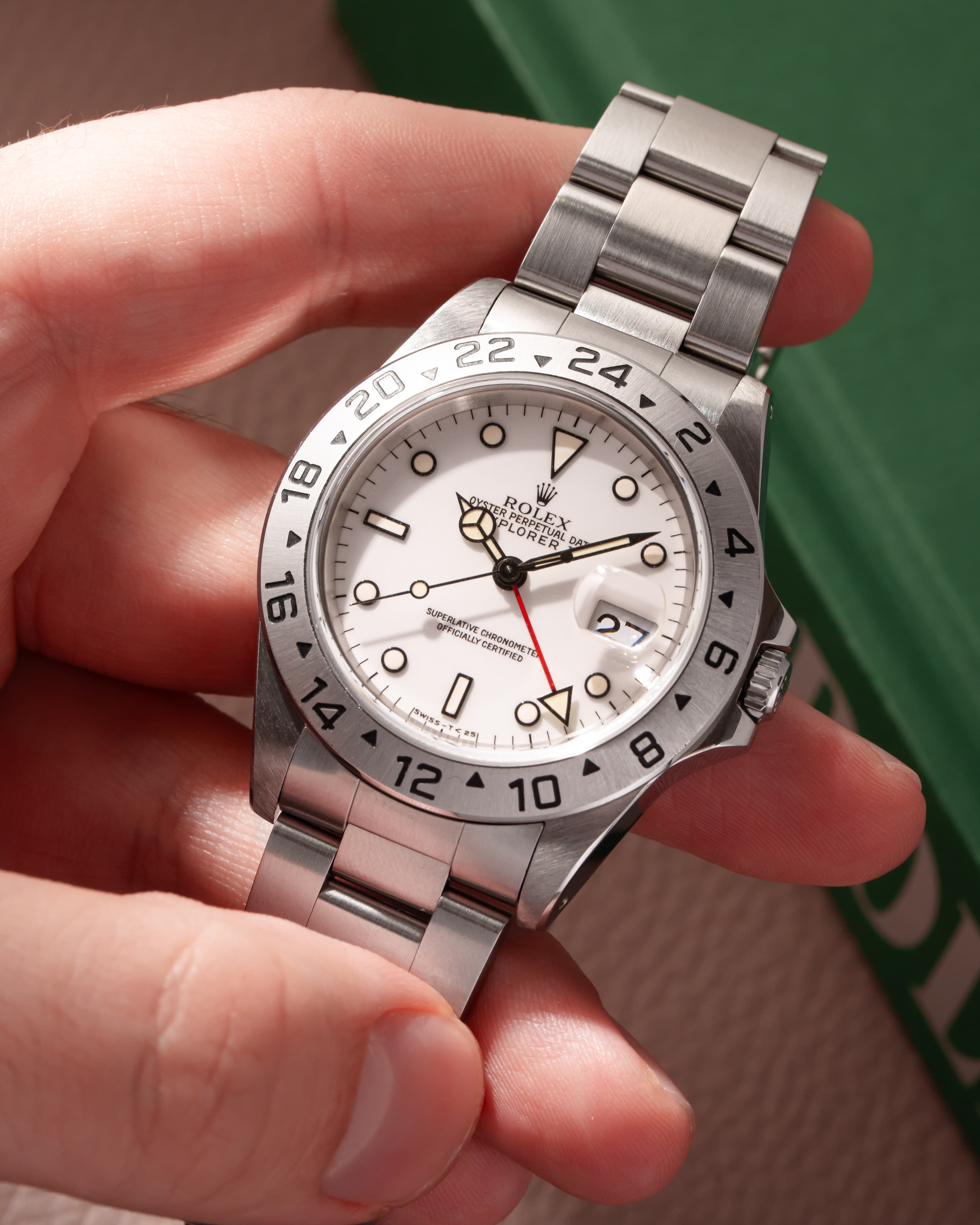 MAAR Rolex Explorer II réf. 16570 de 1997 — Cadran blanc & Tritium patiné - Lifestyle