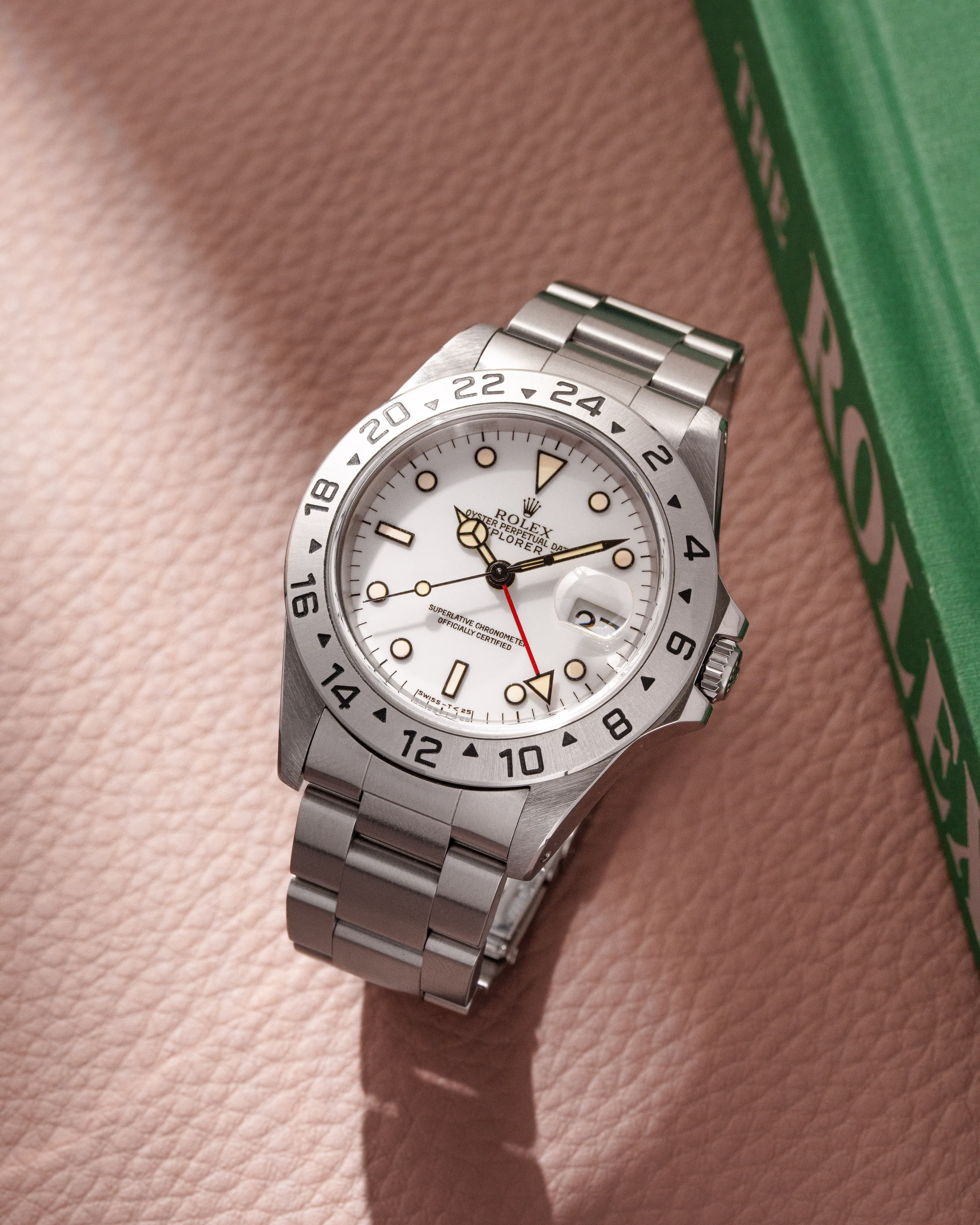 MAAR Rolex Explorer II réf. 16570 de 1997 — Cadran blanc & Tritium patiné - Overview