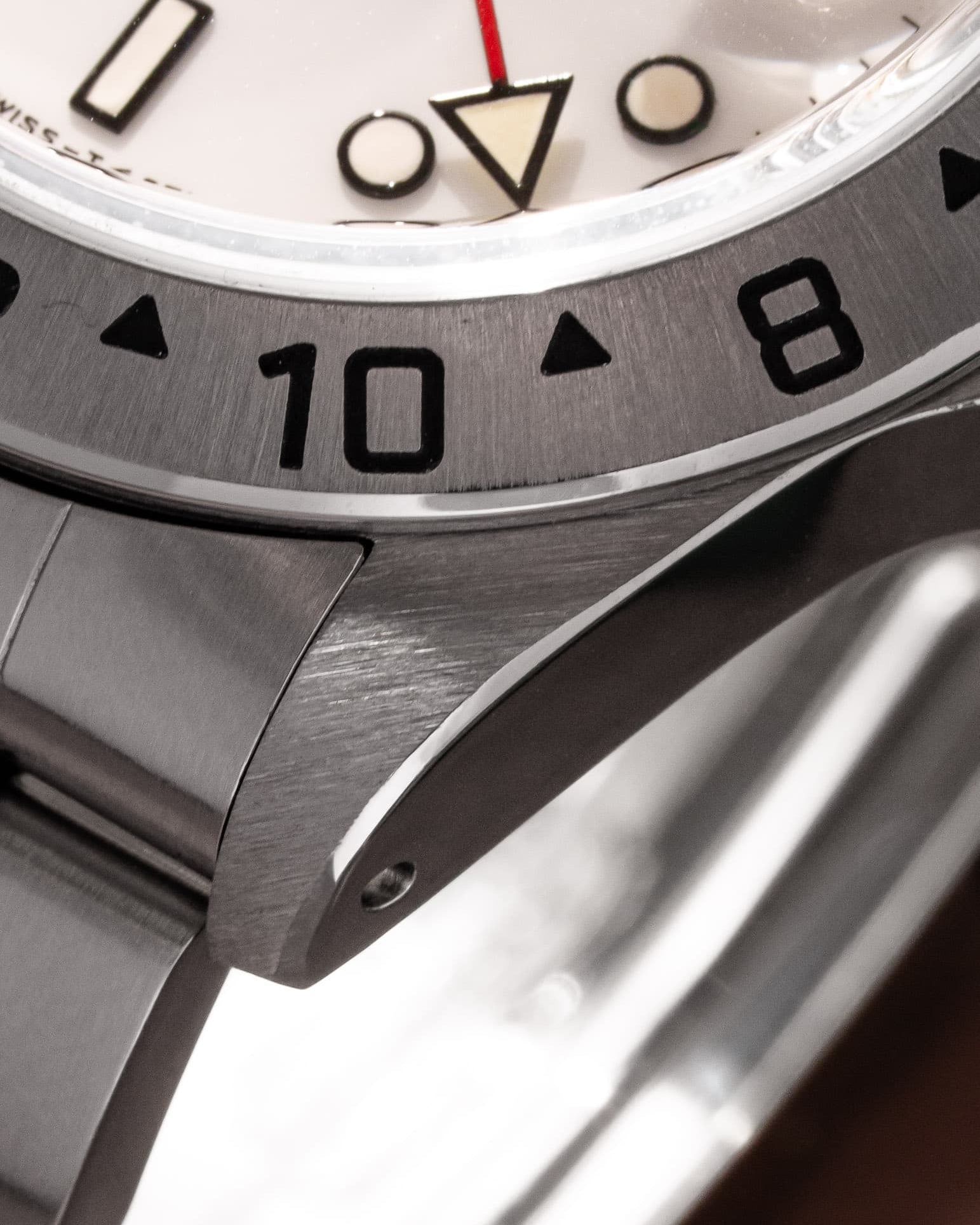 MAAR Rolex Explorer II réf. 16570 de 1997 — Cadran blanc & Tritium patiné - Right side