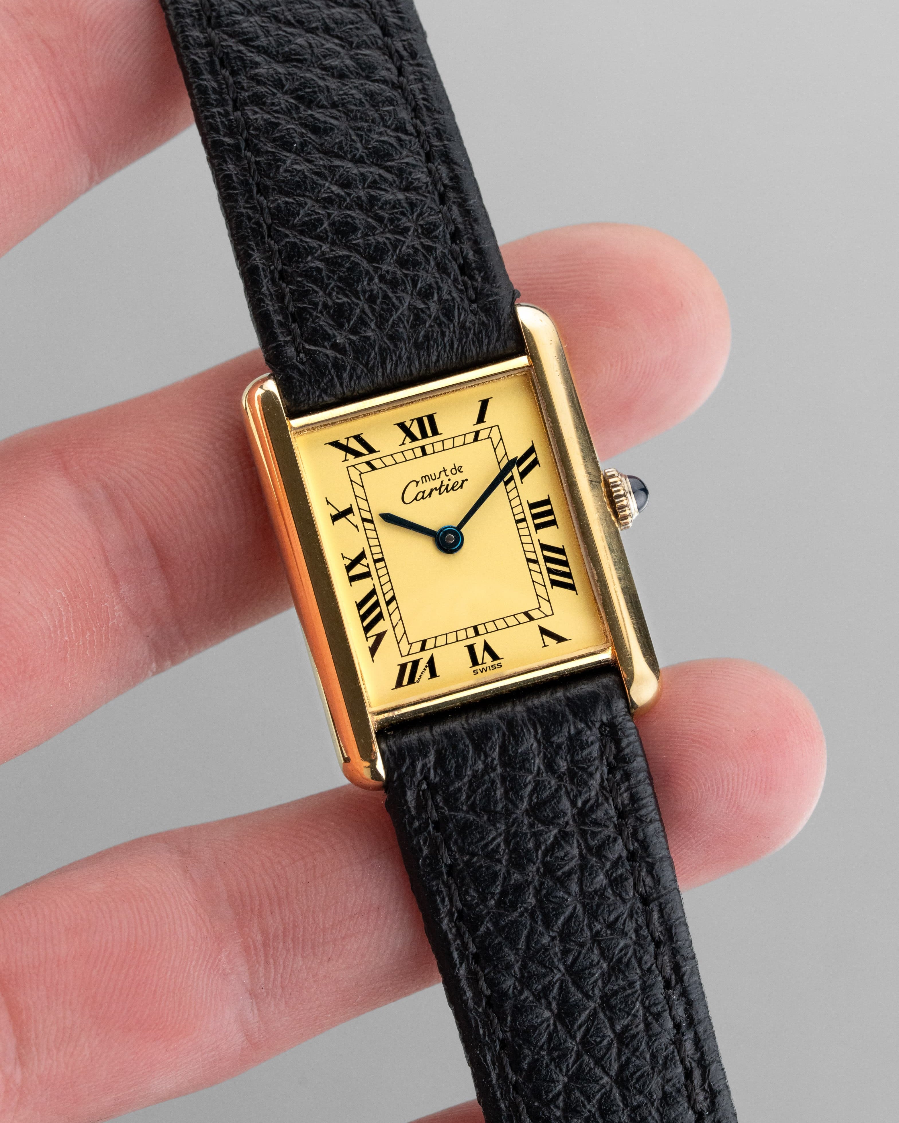MCAW Cartier Tank Must Mécanique GM 6 «Cream/Ivory Roman Dial», circa 1980 - Lifestyle