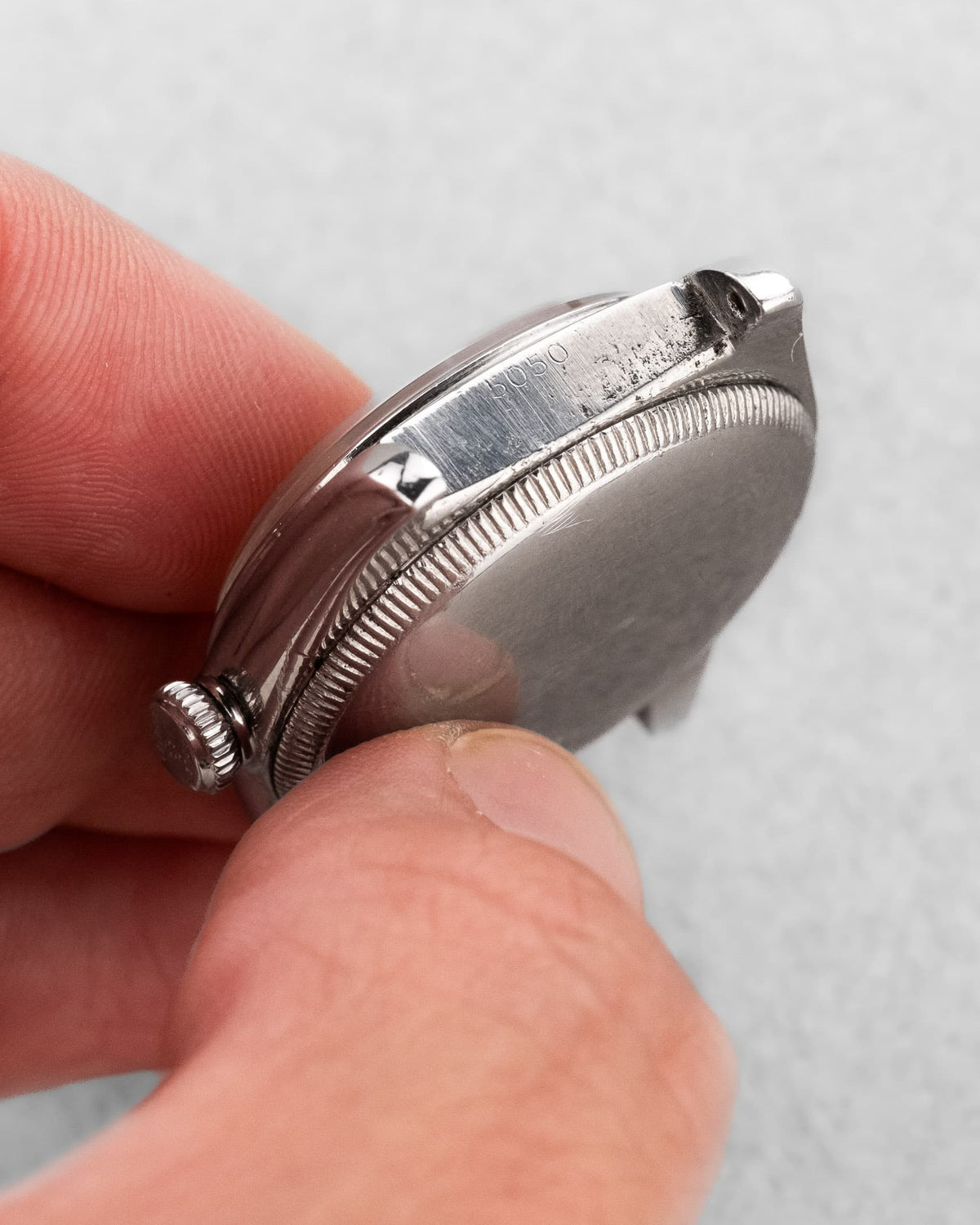 MDLZ Rolex « Bubble Back » réf. 5050 en acier de 1948 – Cadran « Crème Brûlée » Radium Burn - Lugs - Reference