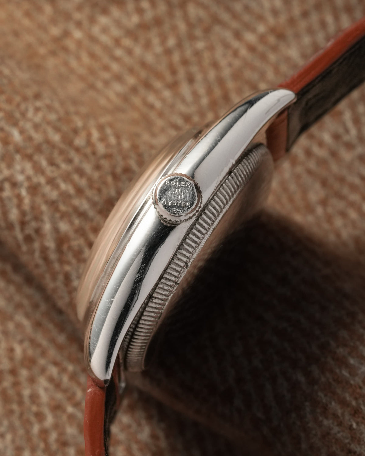 MDLZ Rolex « Bubble Back » réf. 5050 en acier de 1948 – Cadran « Crème Brûlée » Radium Burn - Right side