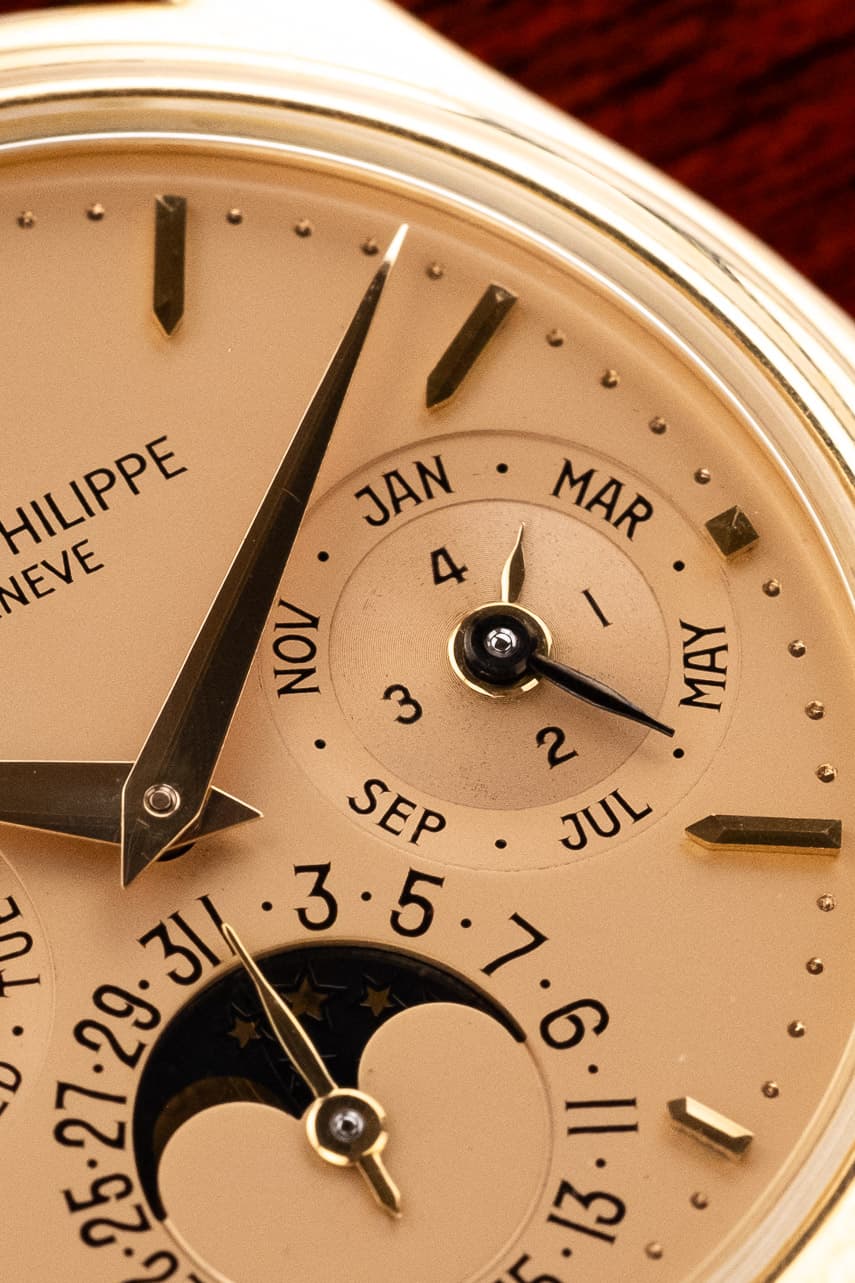 MEFM 極為罕見且非凡的 Patek Philippe 萬年曆 型號 3940J「Doré Dial」1988 年腕錶——Full Set - 錶盤